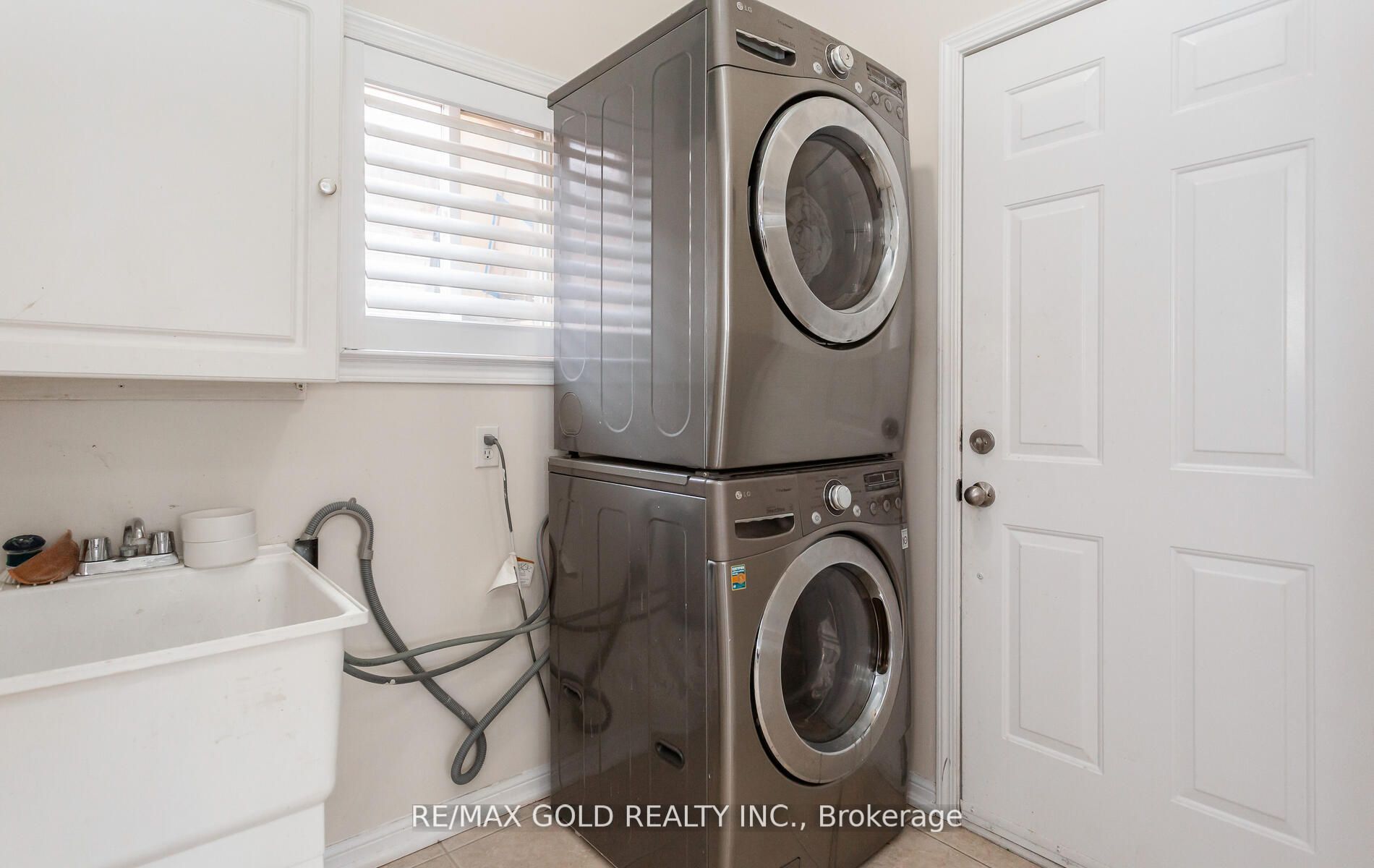 1090 Trudeau Drive Property Photo 19