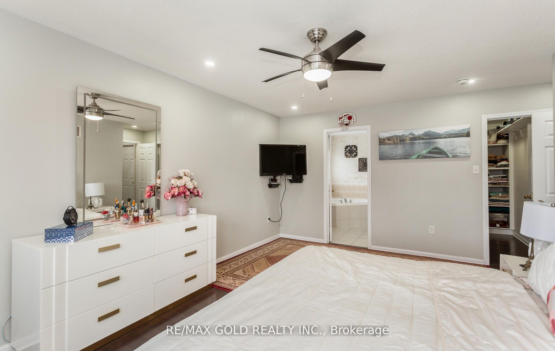1090 Trudeau Drive Property Photo 27