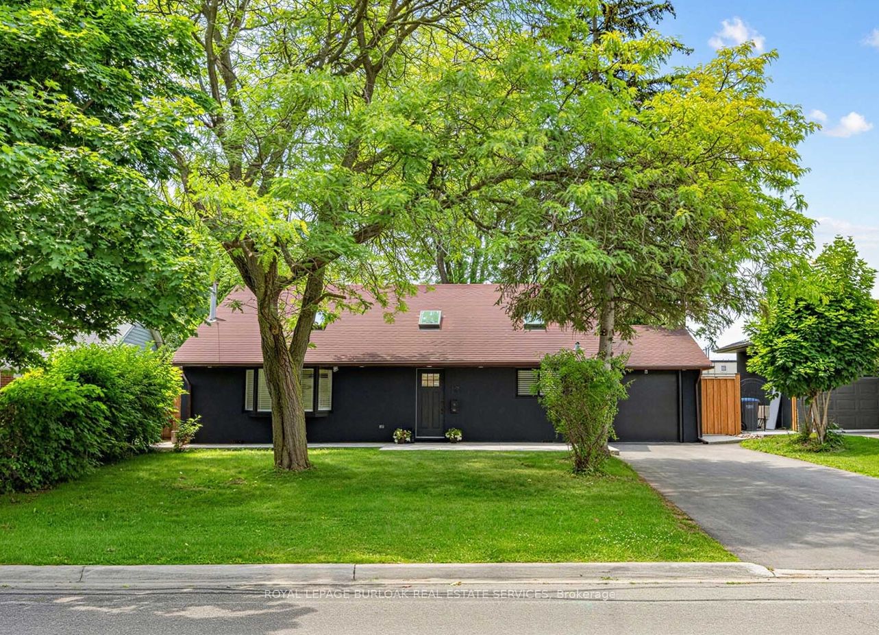 13 Swanhurst Boulevard