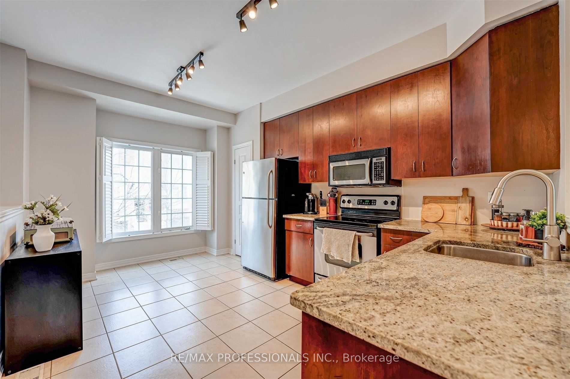 676 Rowley Common Property Photo 2