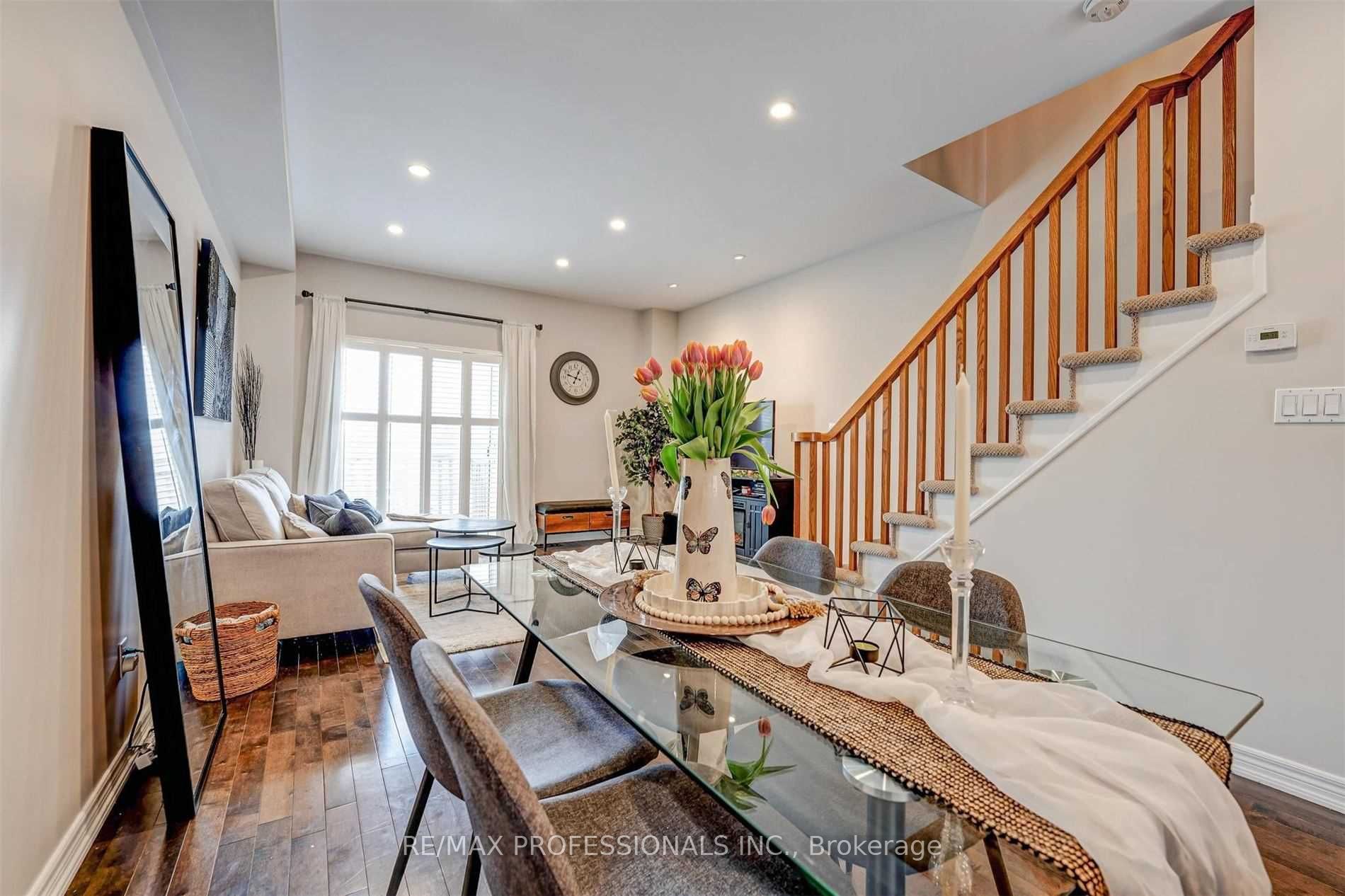 676 Rowley Common Property Photo 12