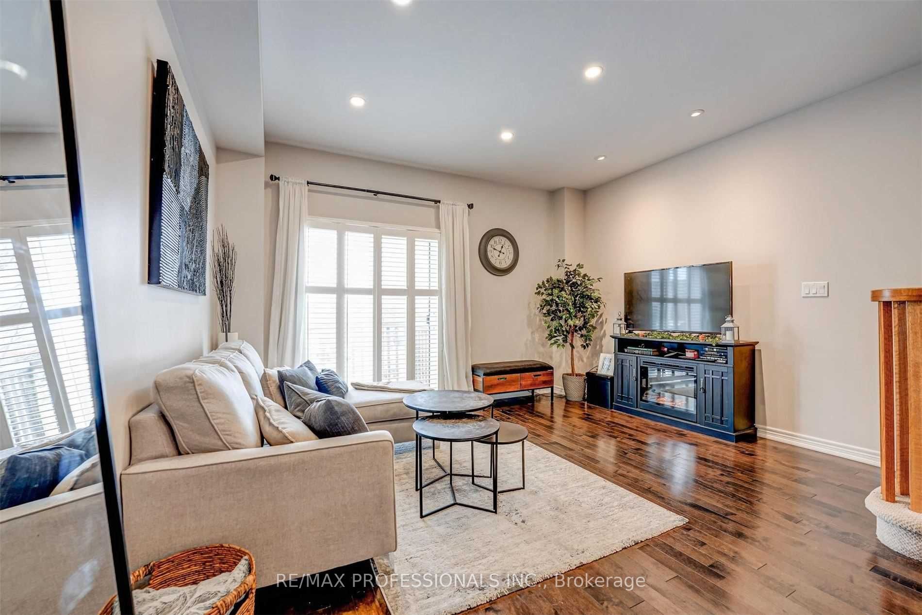 676 Rowley Common Property Photo 13