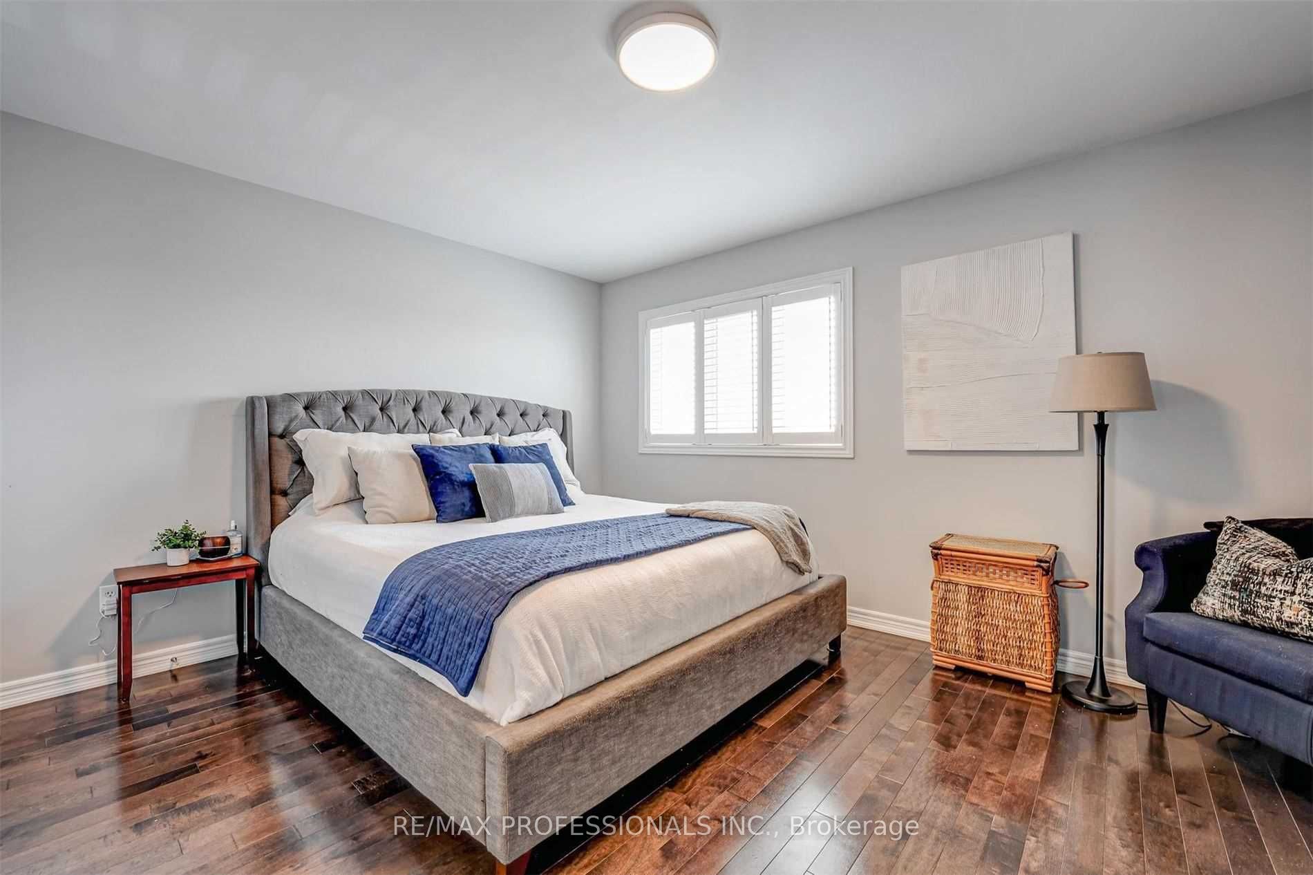 676 Rowley Common Property Photo 22