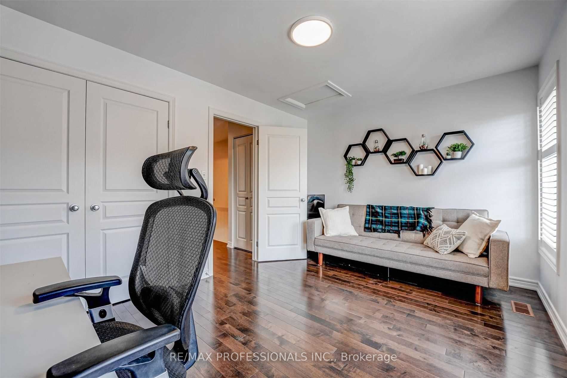 676 Rowley Common Property Photo 26