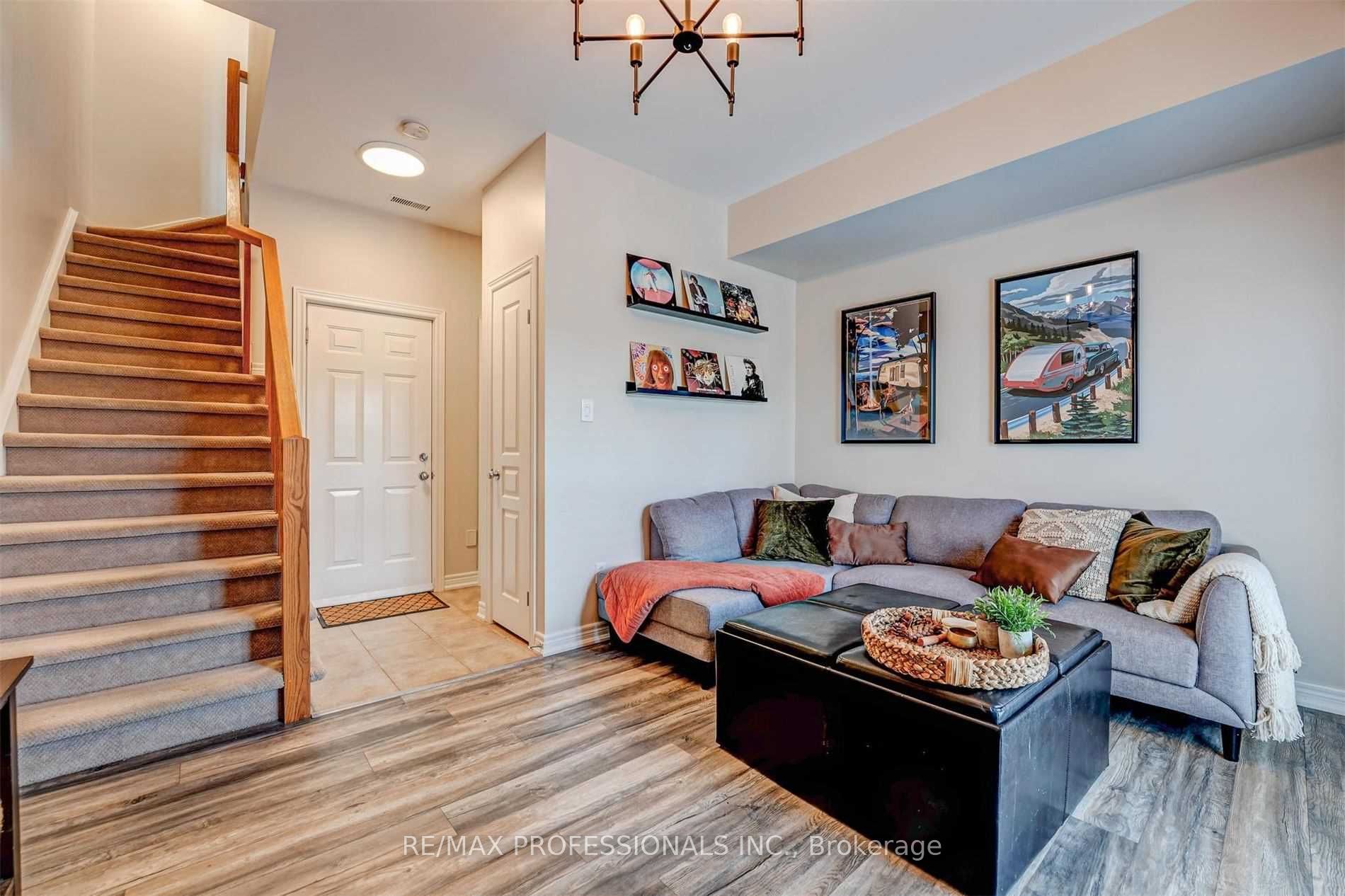 676 Rowley Common Property Photo 31