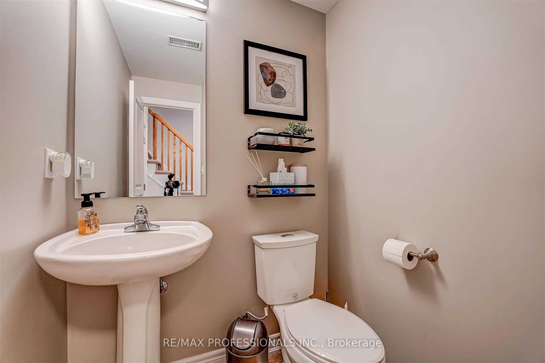 676 Rowley Common Property Photo 33