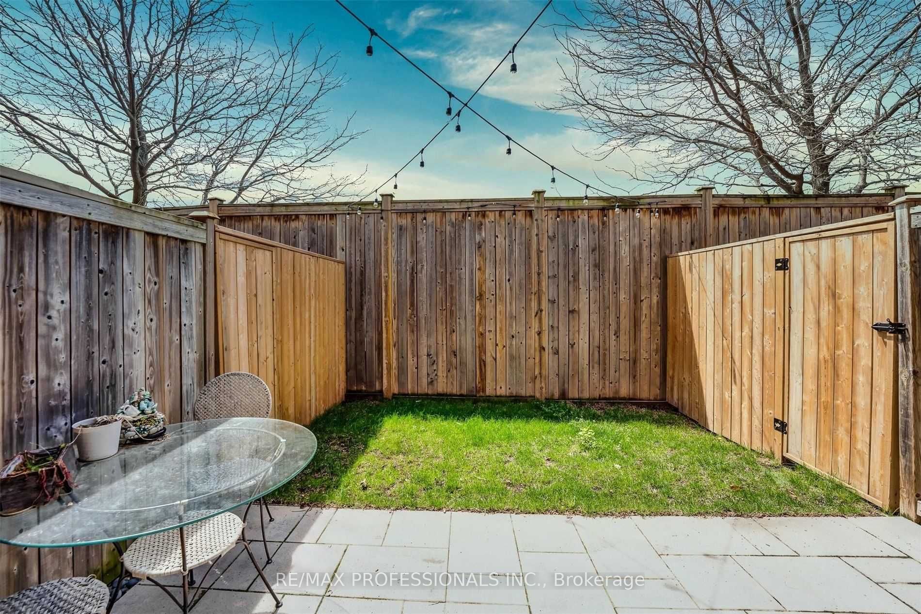 676 Rowley Common Property Photo 35