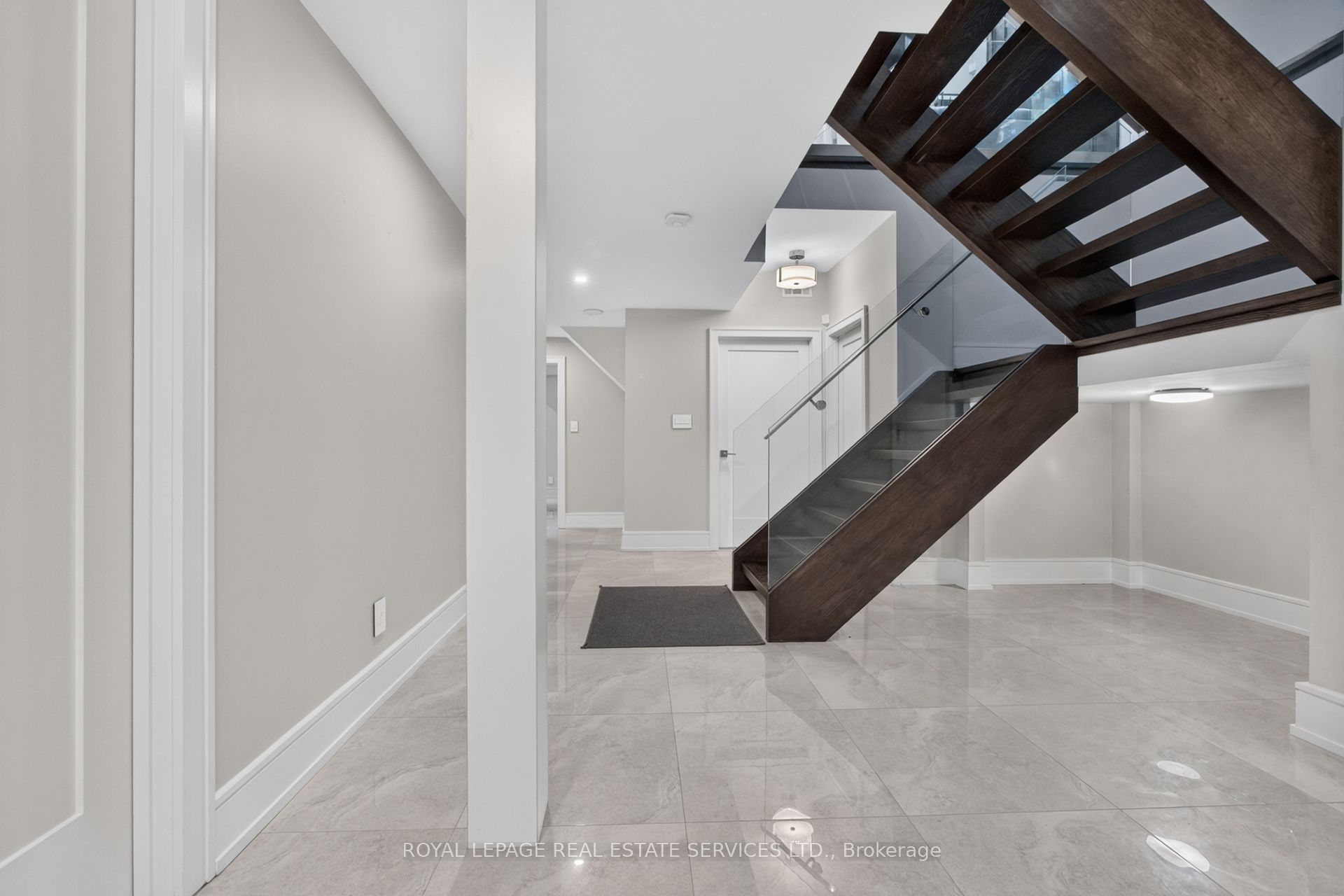 1568 Broadmoor Avenue Property Photo 34