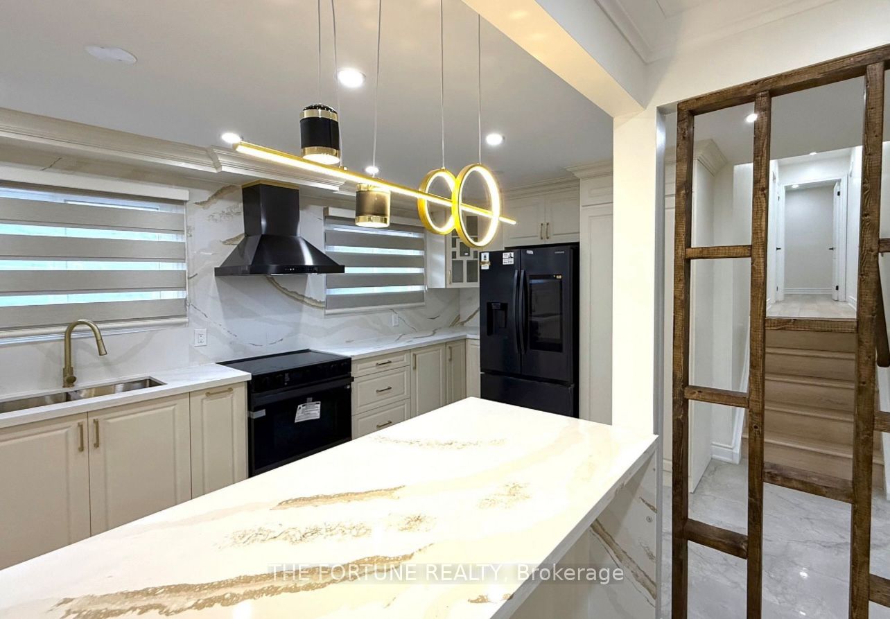 7461 Netherwood Road Property Photo 11