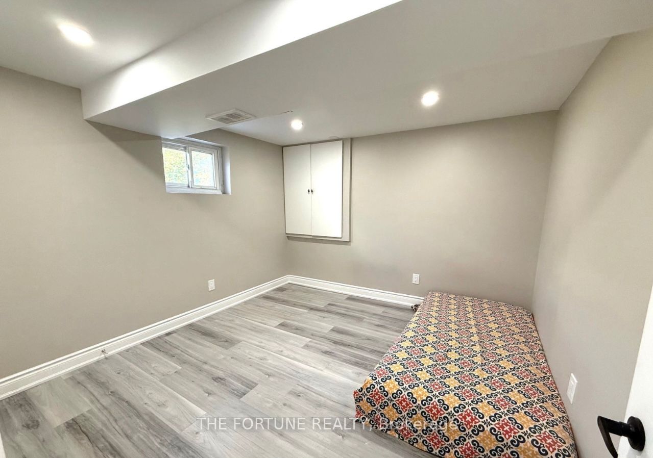 7461 Netherwood Road Property Photo 34