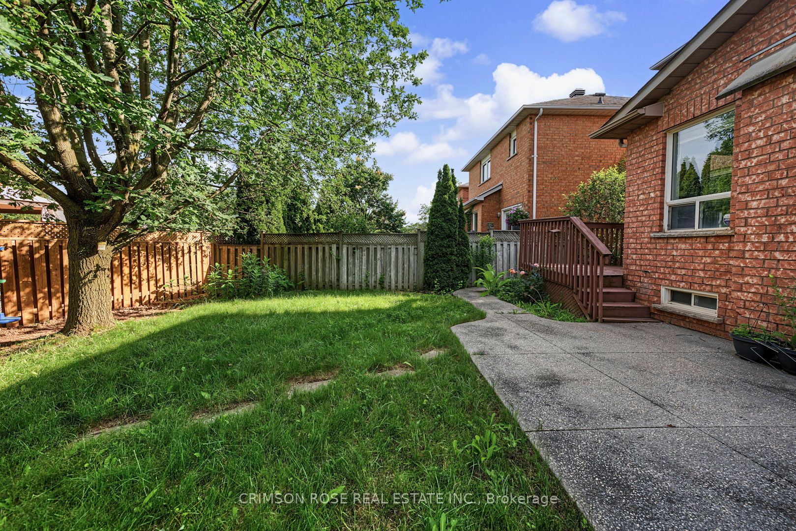 506 Pondview Place Property Photo 6