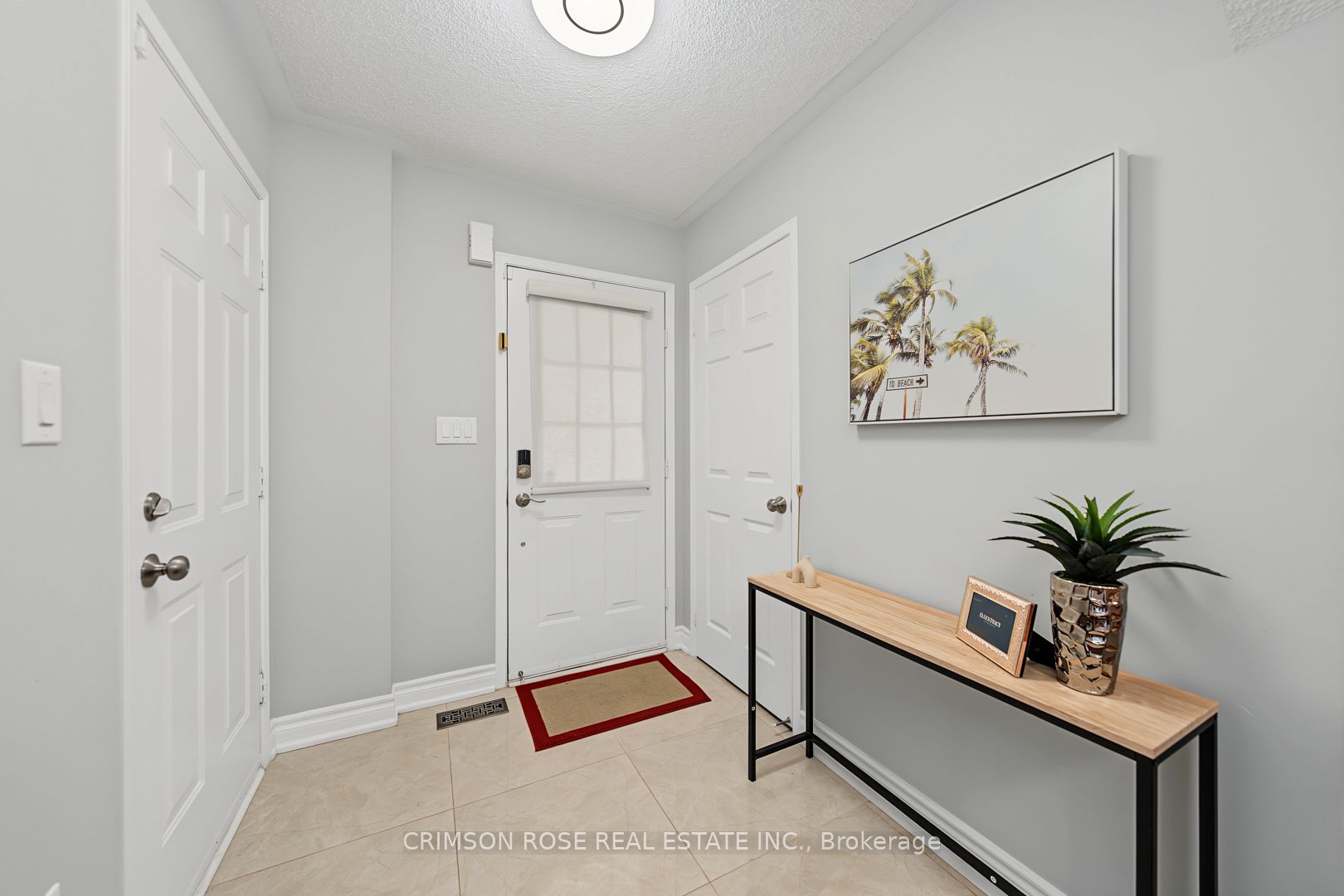 506 Pondview Place Property Photo 7