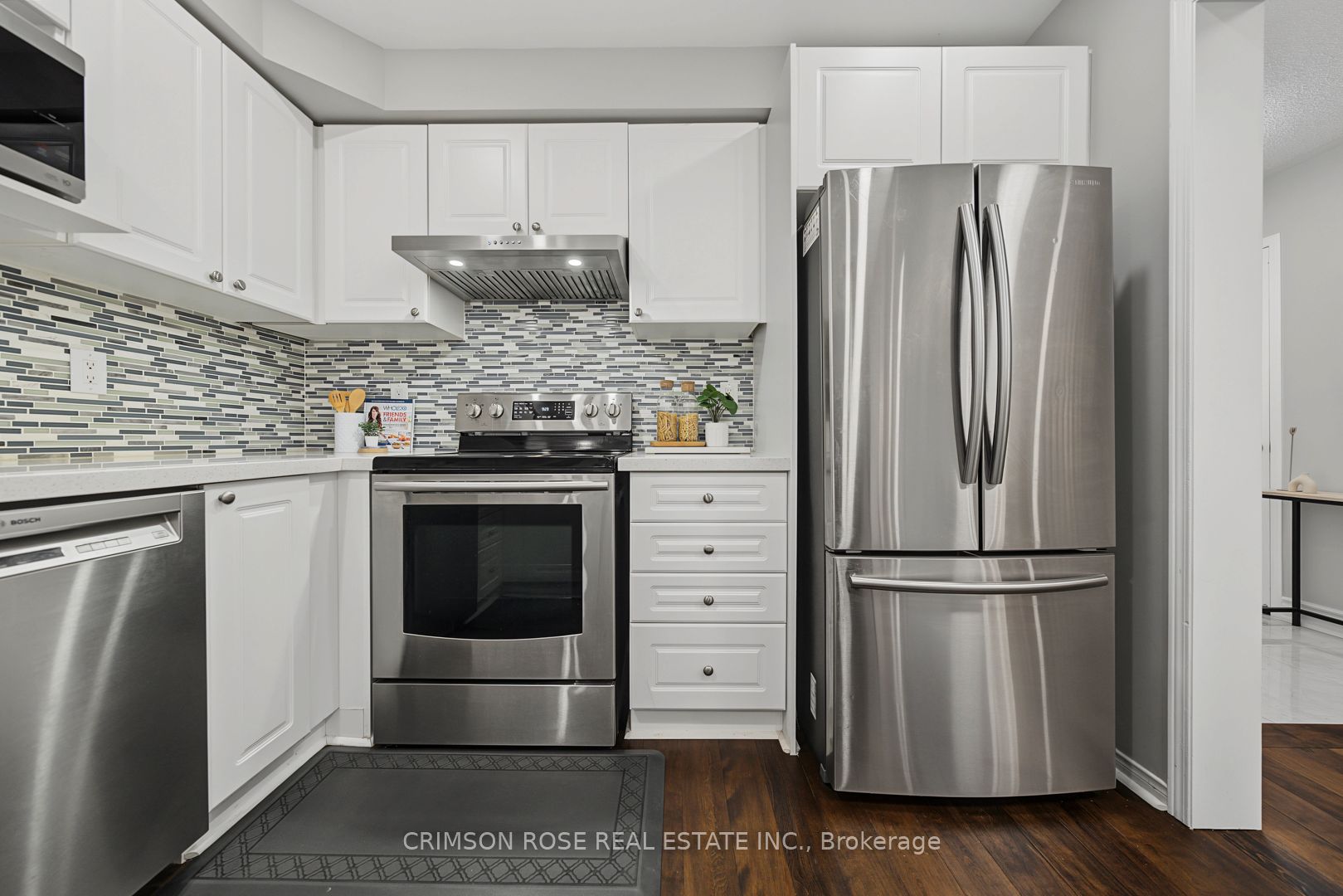 506 Pondview Place Property Photo 11