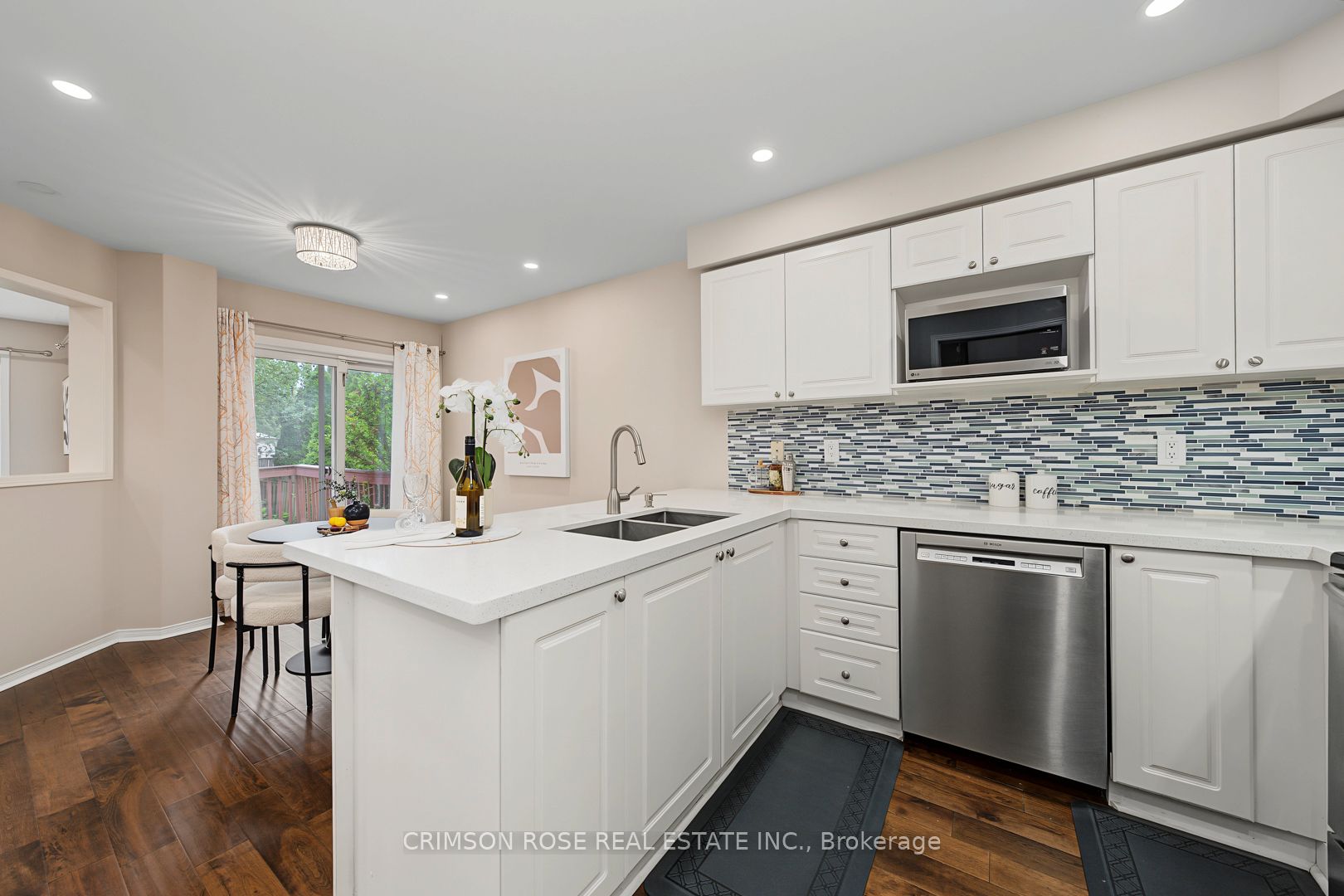 506 Pondview Place Property Photo 13