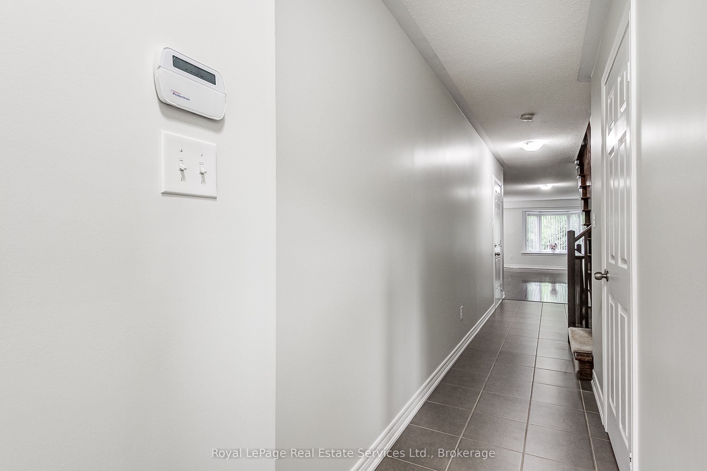 233 Duskywing Way 22 Property Photo 7