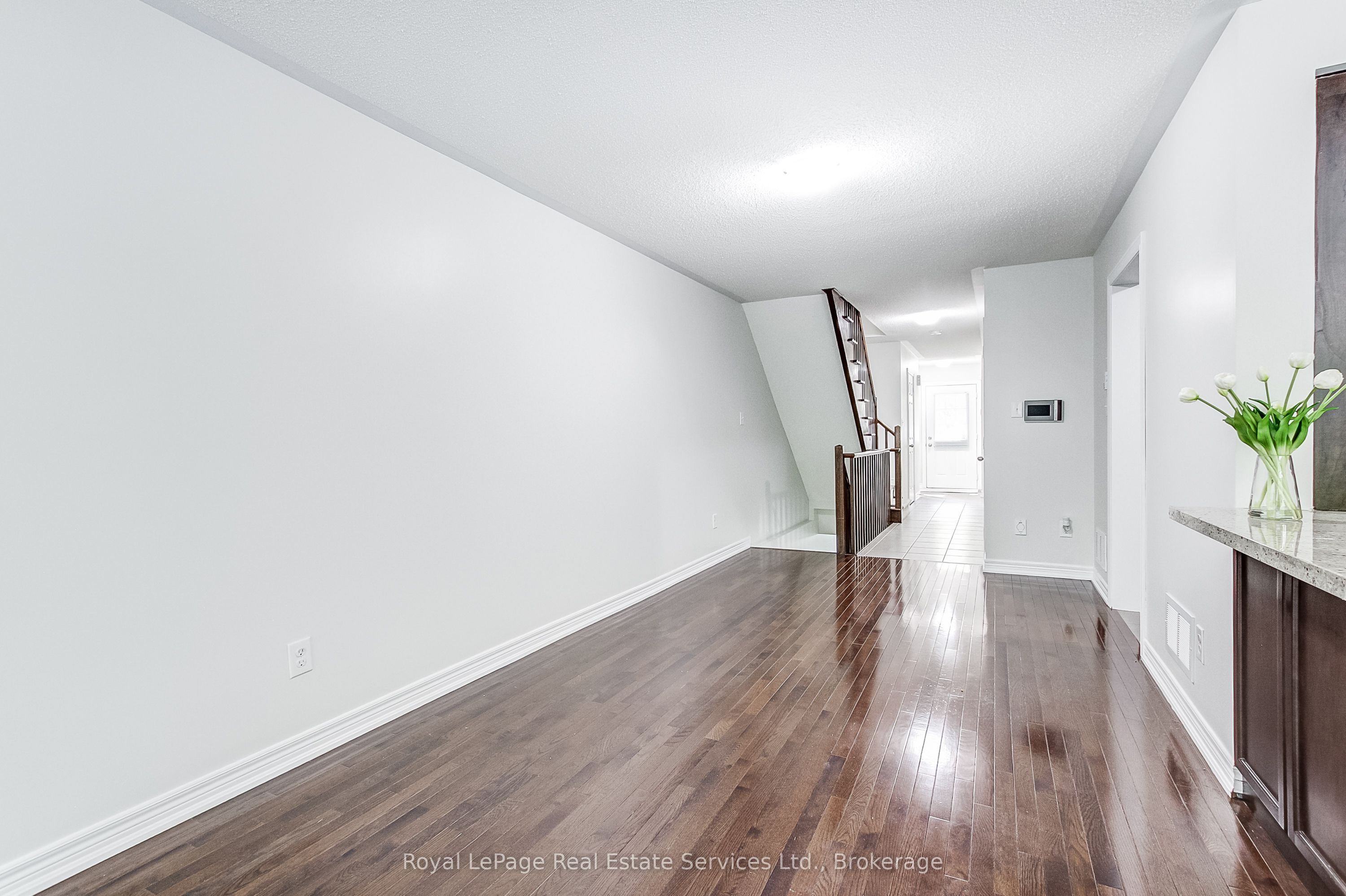 233 Duskywing Way 22 Property Photo 12