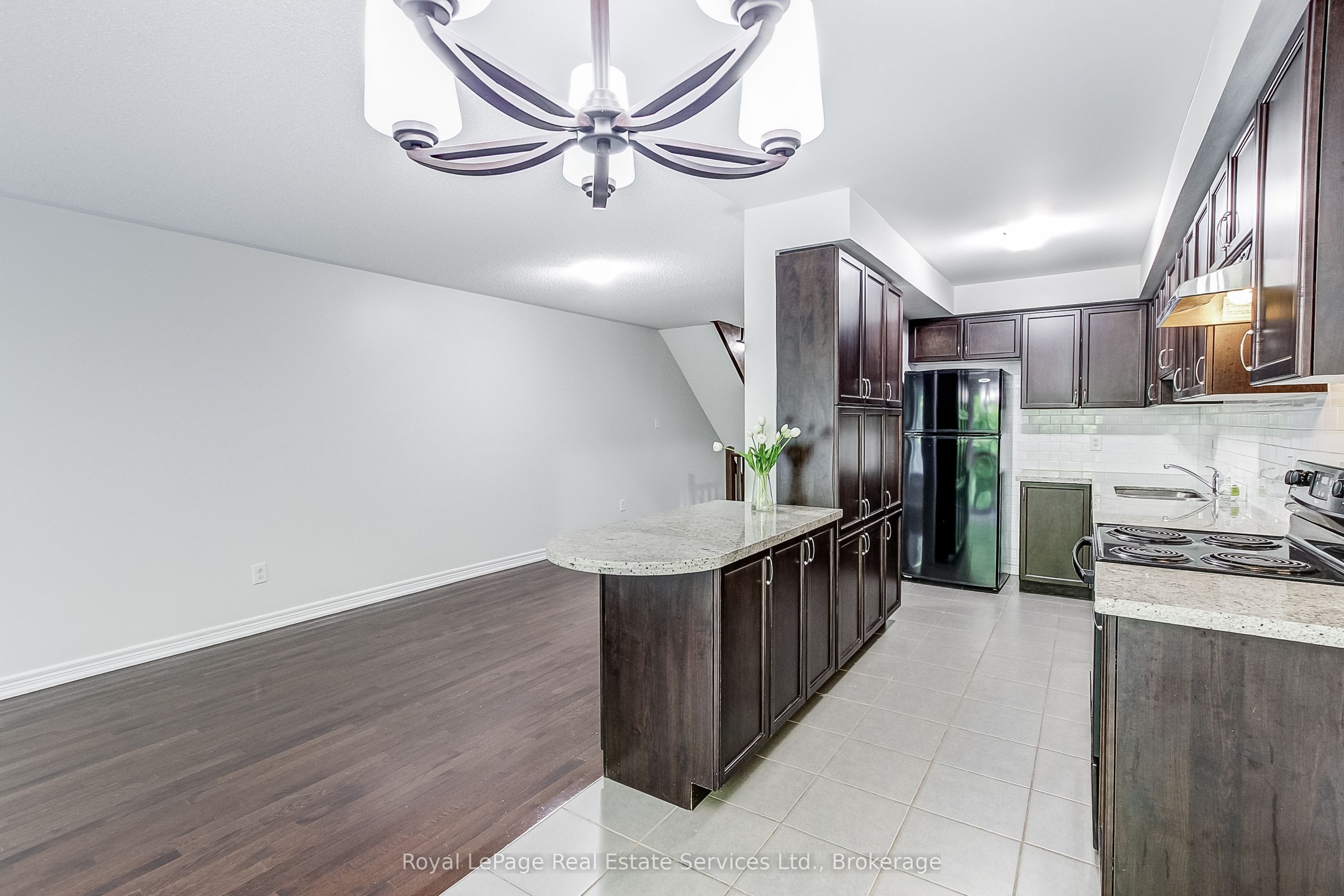 233 Duskywing Way 22 Property Photo 15