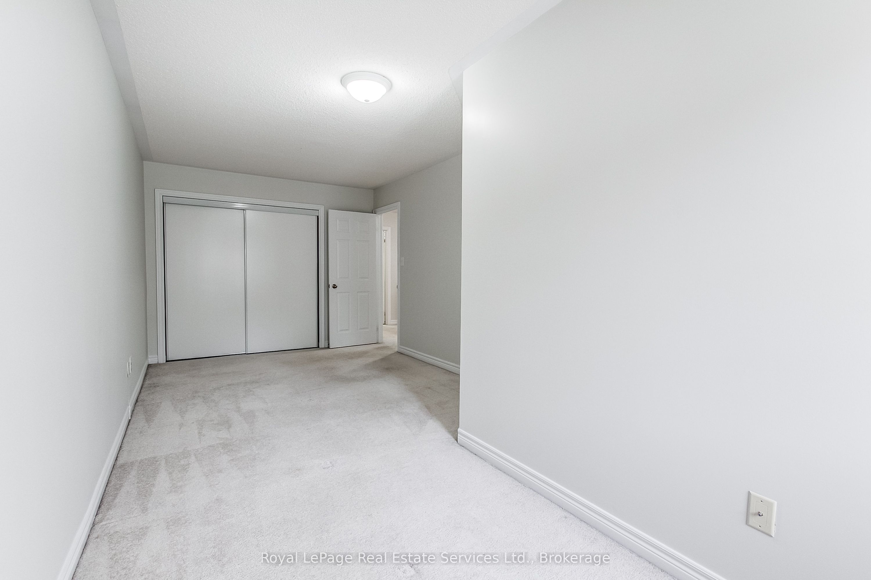 233 Duskywing Way 22 Property Photo 33