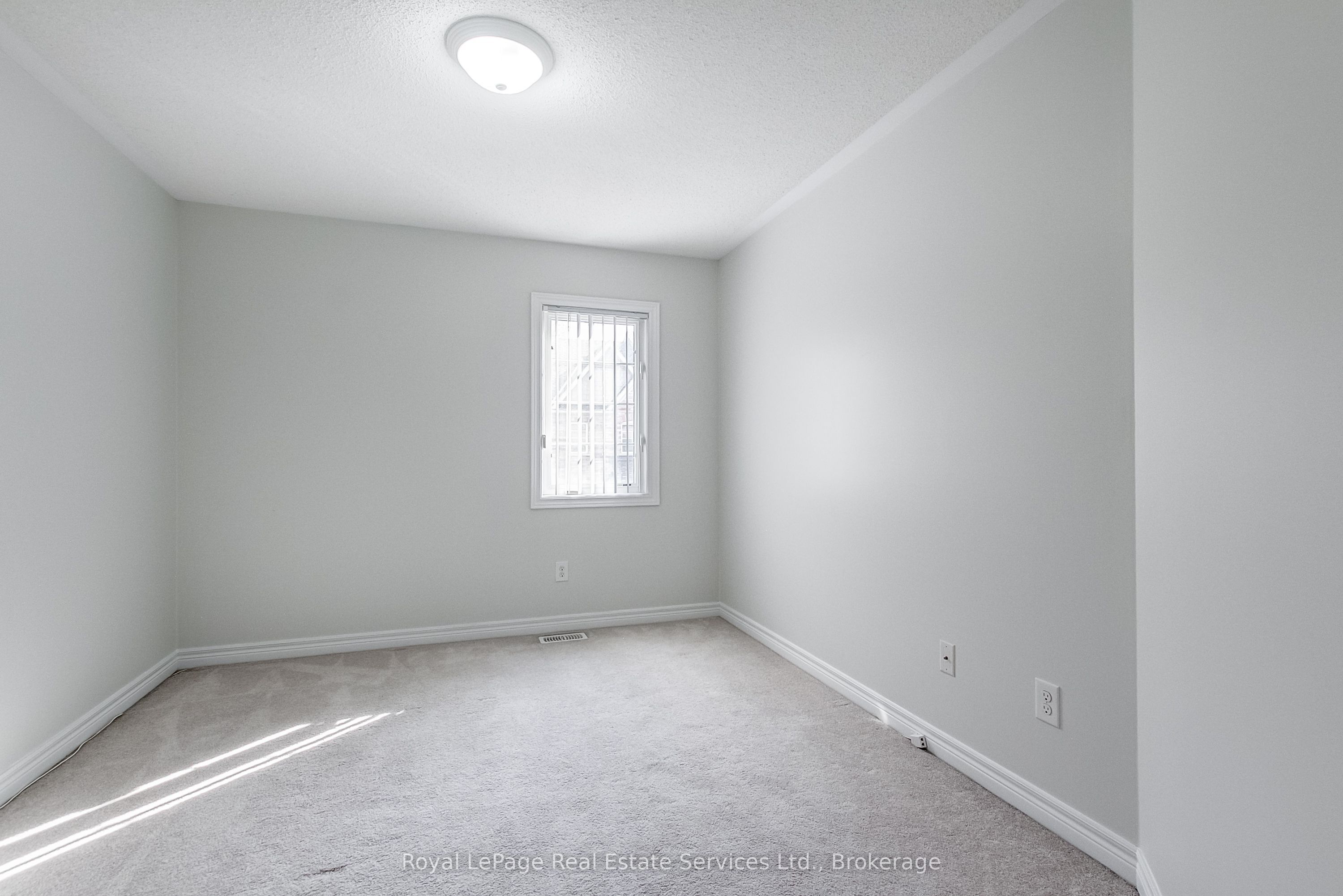 233 Duskywing Way 22 Property Photo 34