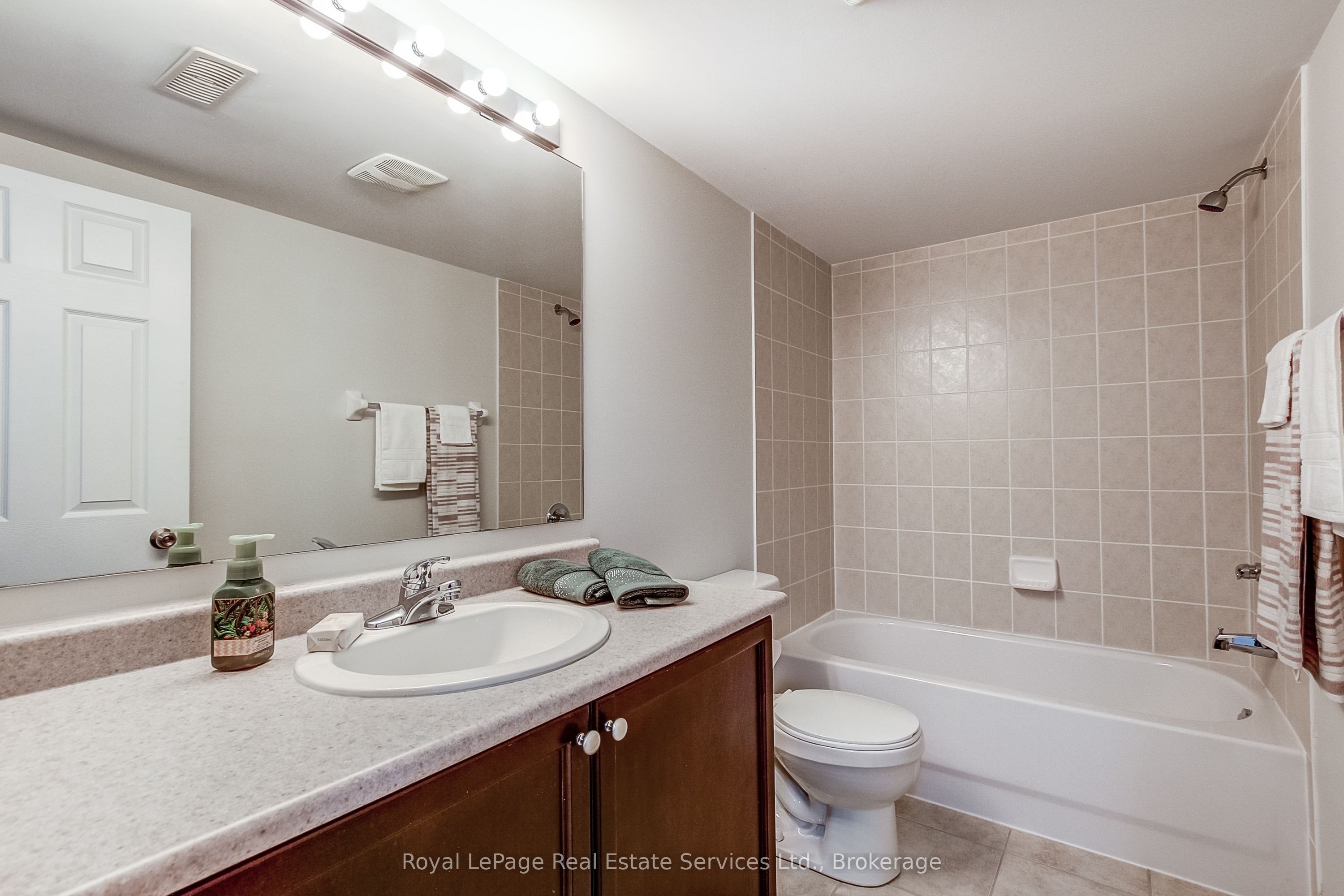 233 Duskywing Way 22 Property Photo 40