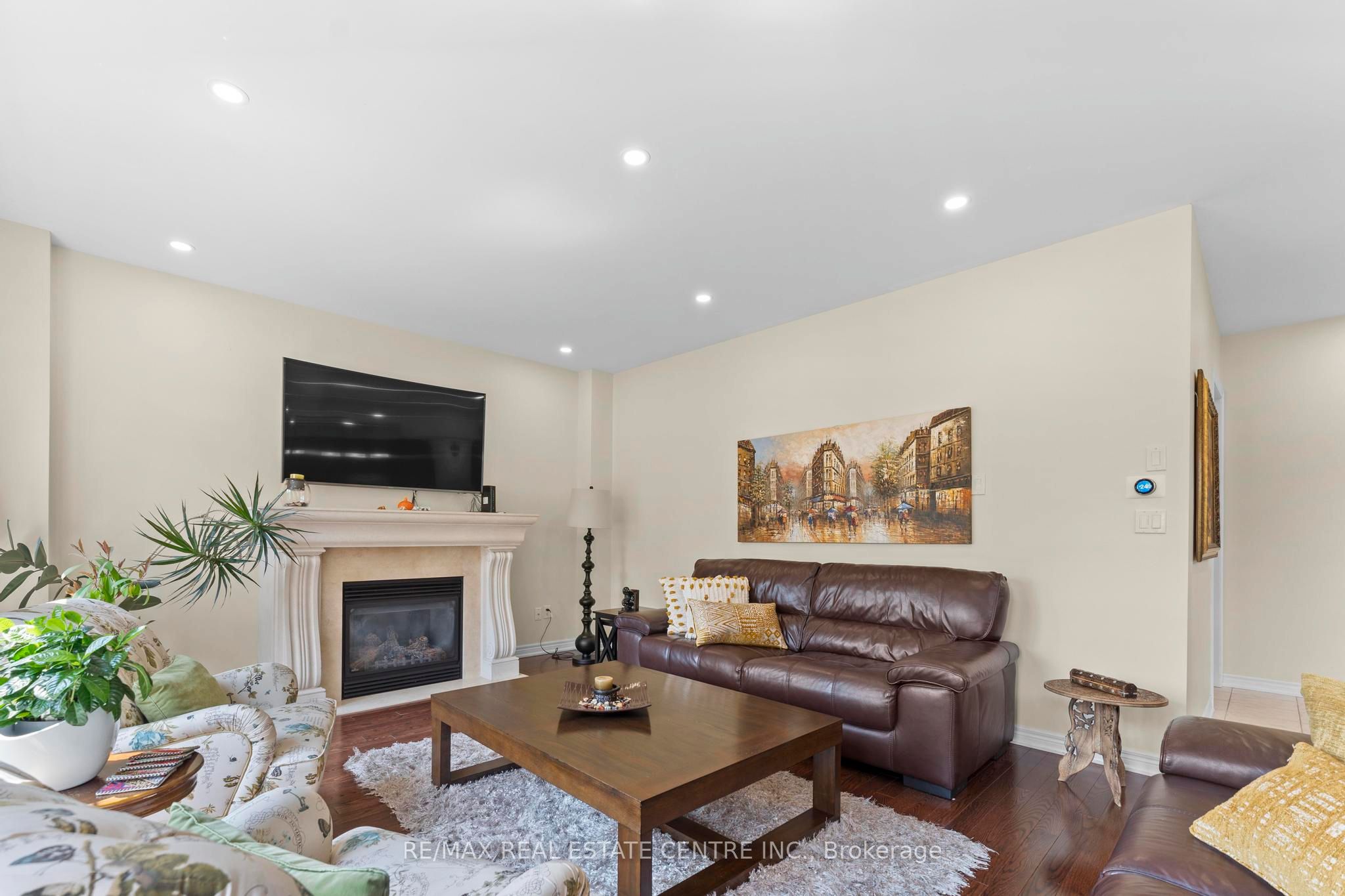 2454 Springforest Drive Property Photo 19