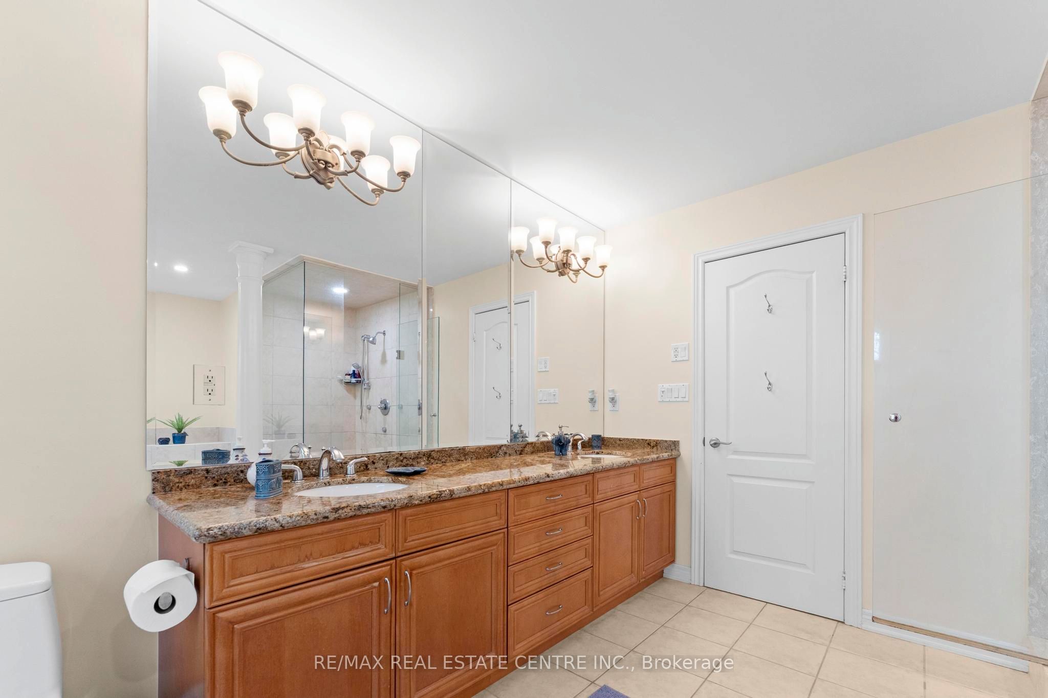 2454 Springforest Drive Property Photo 33