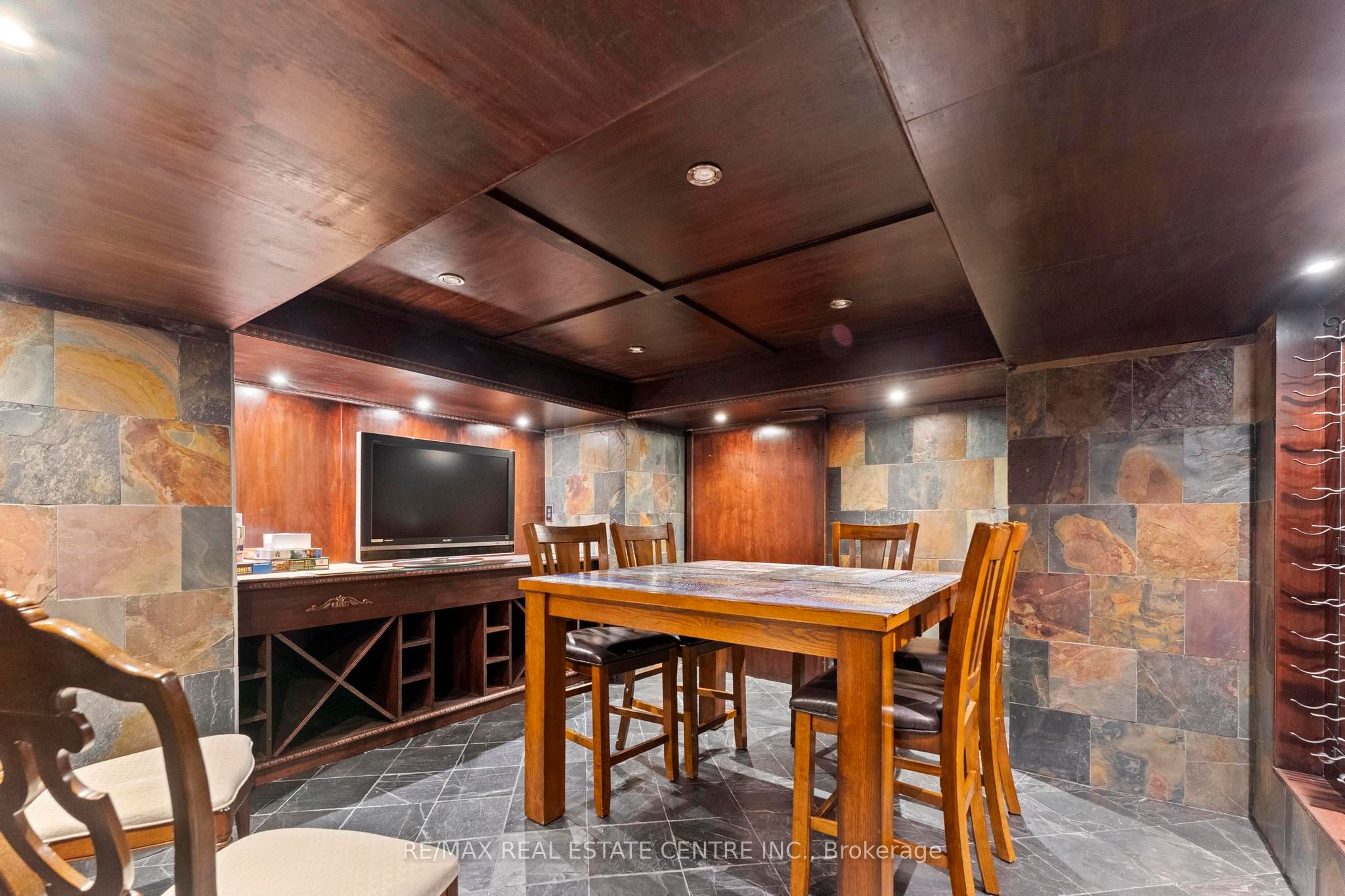 2454 Springforest Drive Property Photo 45