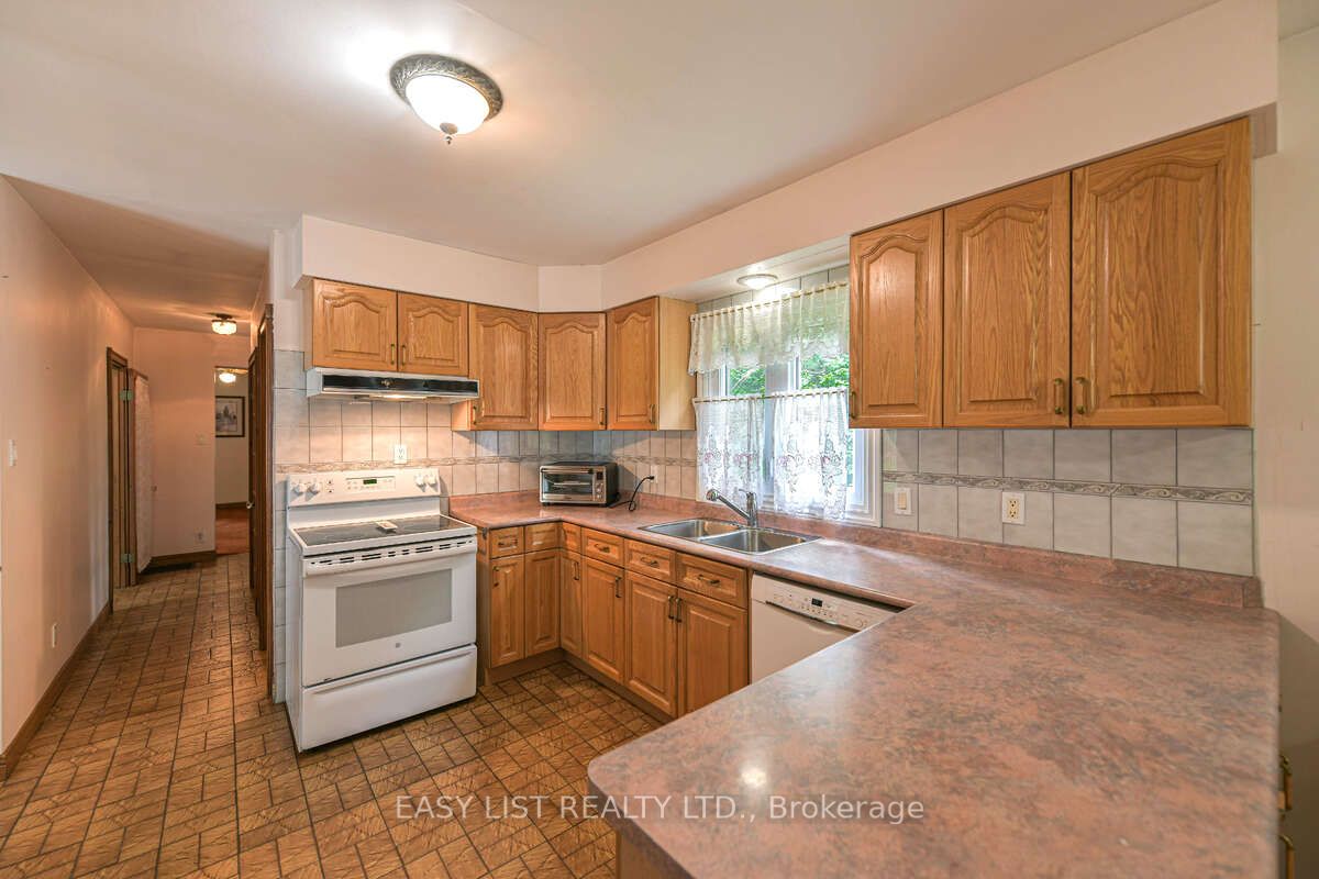 14877 The Gore Road Property Photo 18