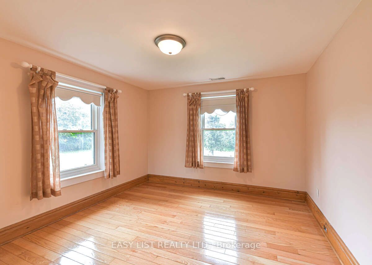 14877 The Gore Road Property Photo 26