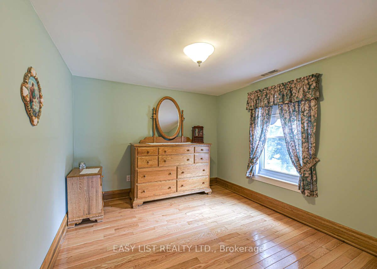 14877 The Gore Road Property Photo 27