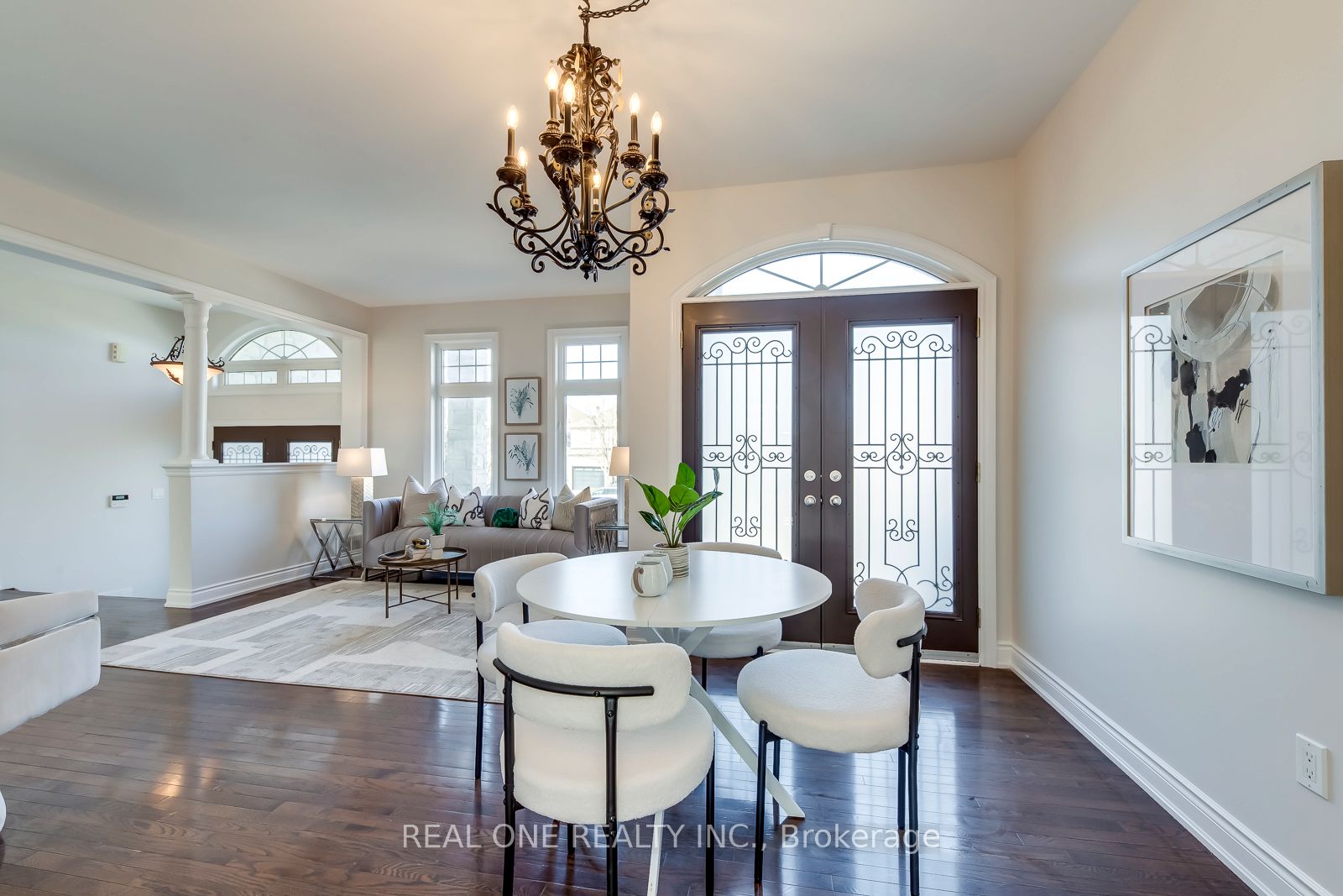 1426 Redwing Court Property Photo 8