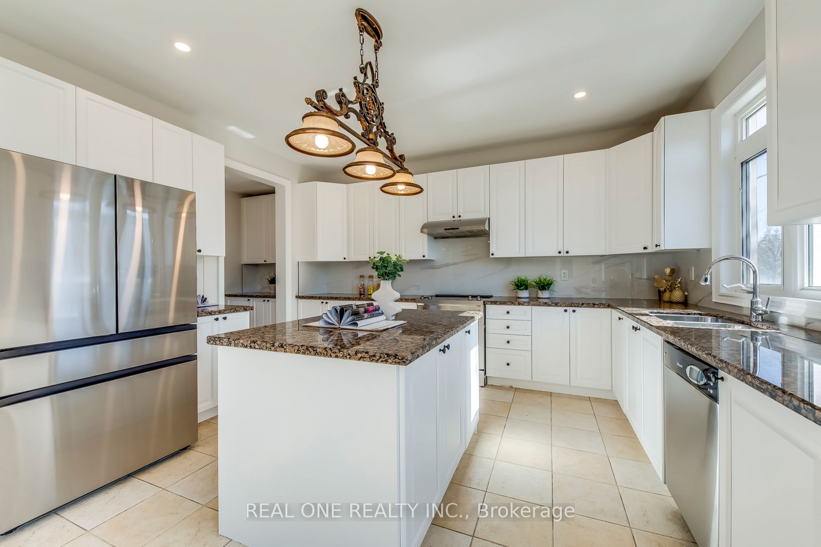 1426 Redwing Court Property Photo 18