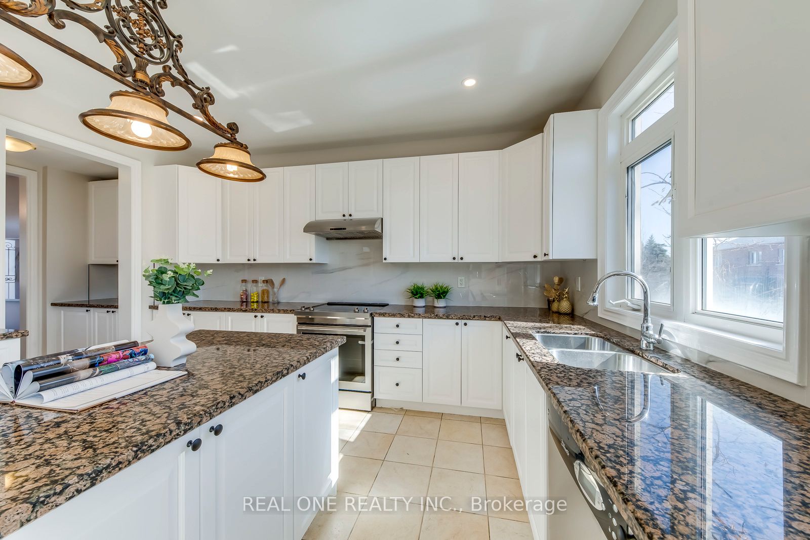 1426 Redwing Court Property Photo 19
