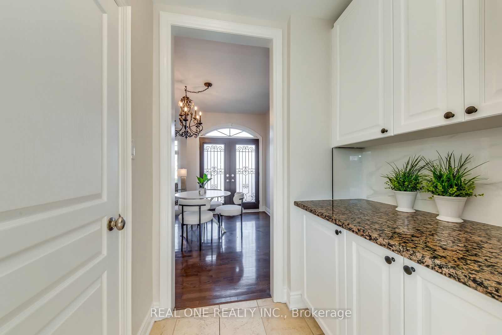 1426 Redwing Court Property Photo 21