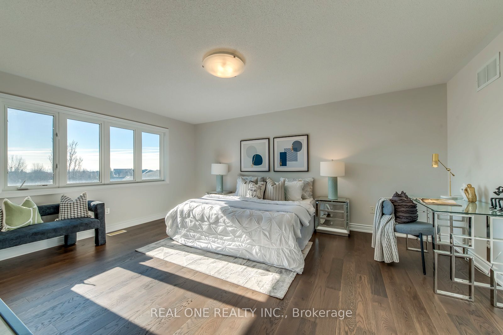 1426 Redwing Court Property Photo 29