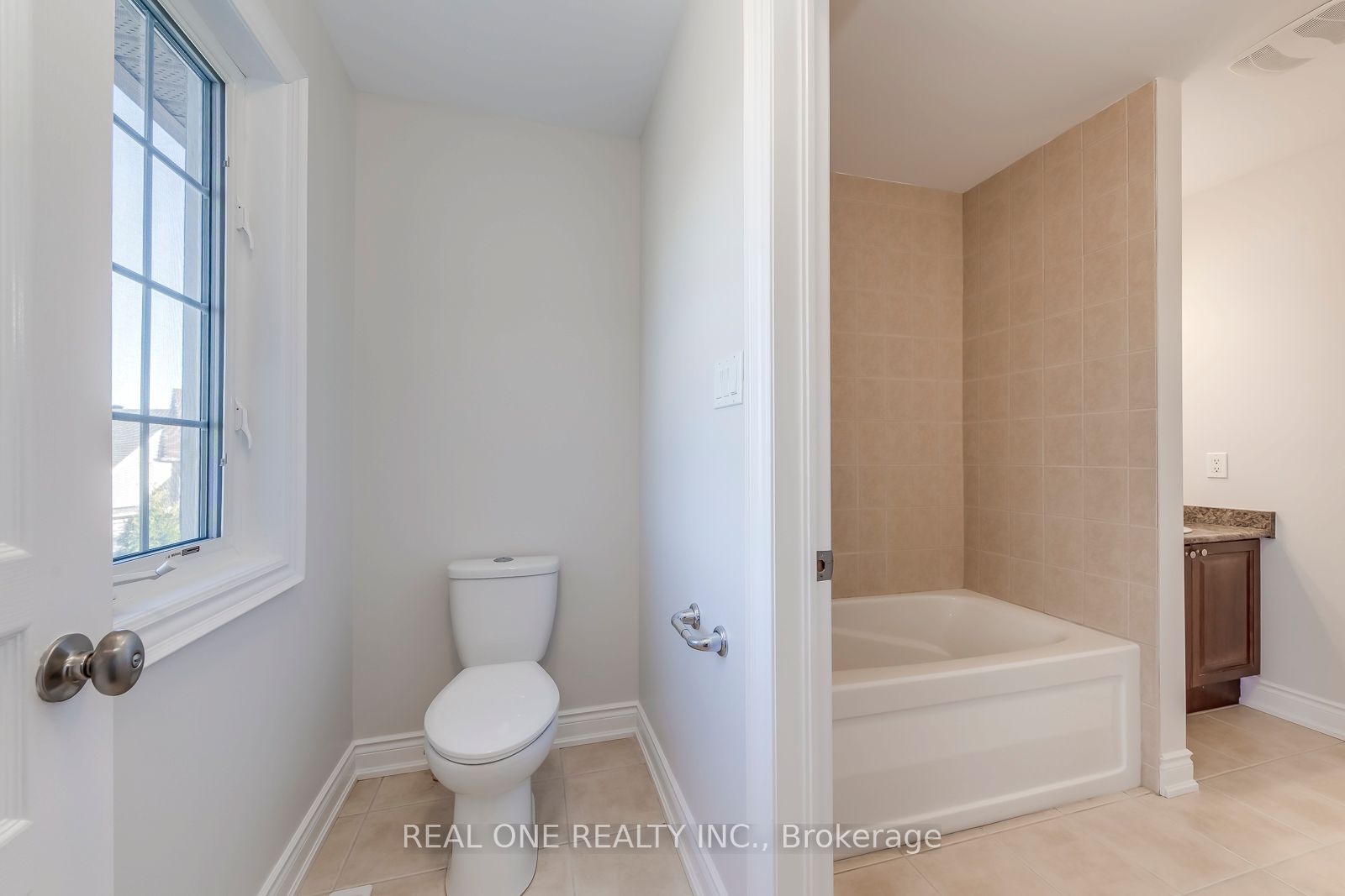 1426 Redwing Court Property Photo 39