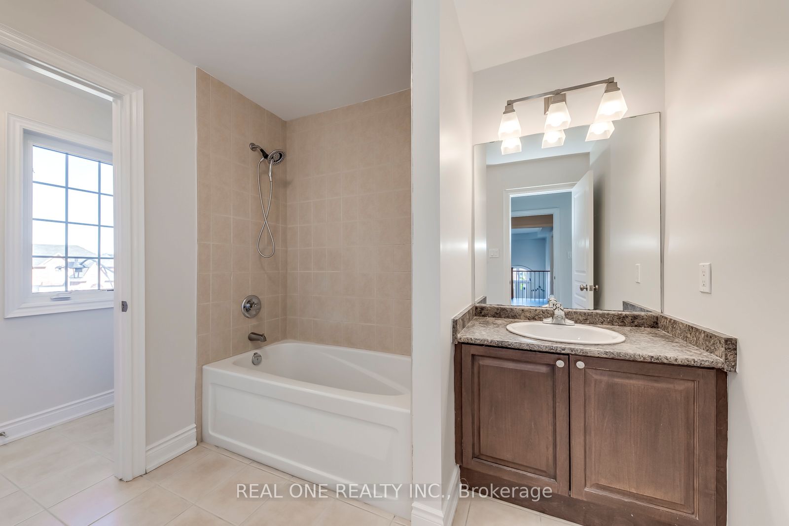 1426 Redwing Court Property Photo 40
