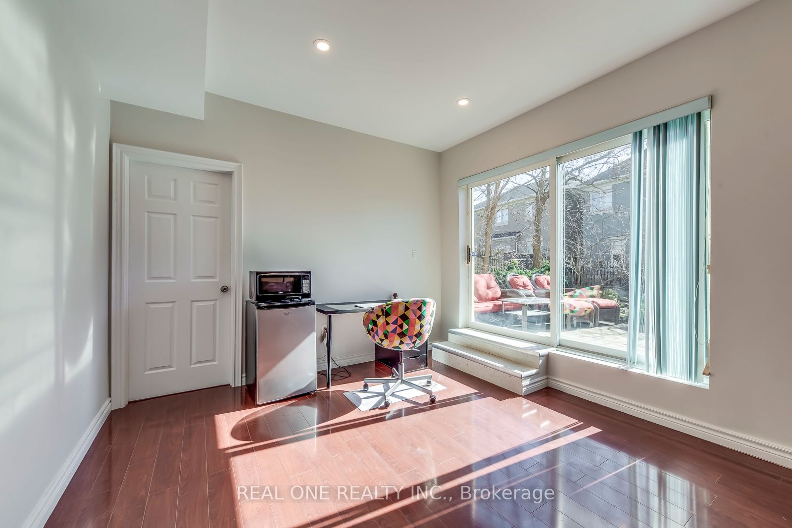 1426 Redwing Court Property Photo 43