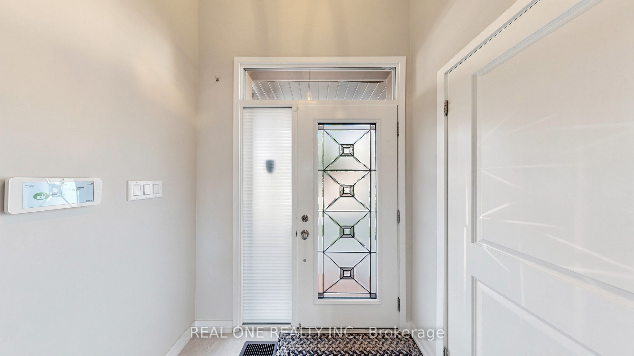 3151 Mintwood Circle Property Photo 2