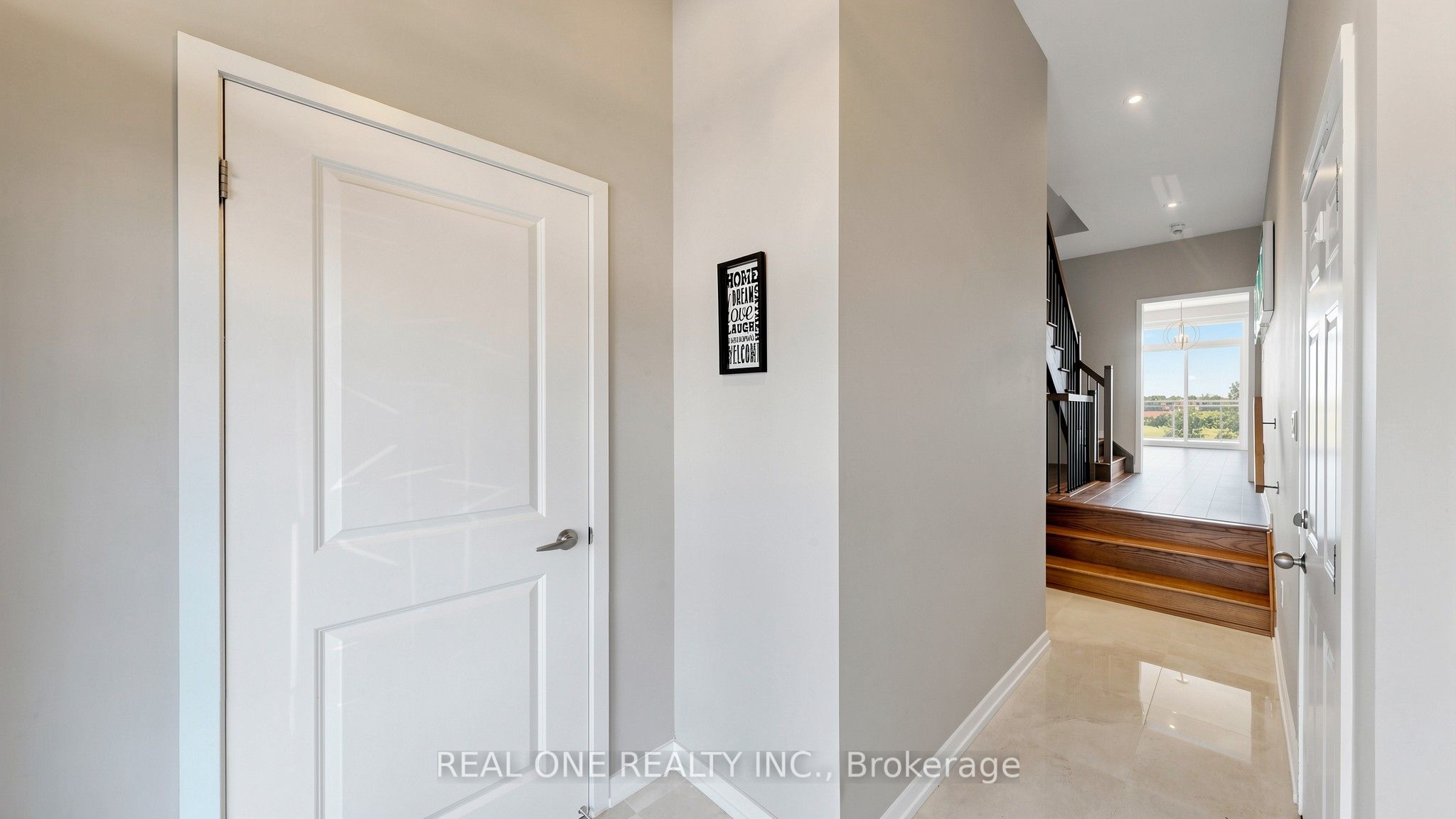 3151 Mintwood Circle Property Photo 3