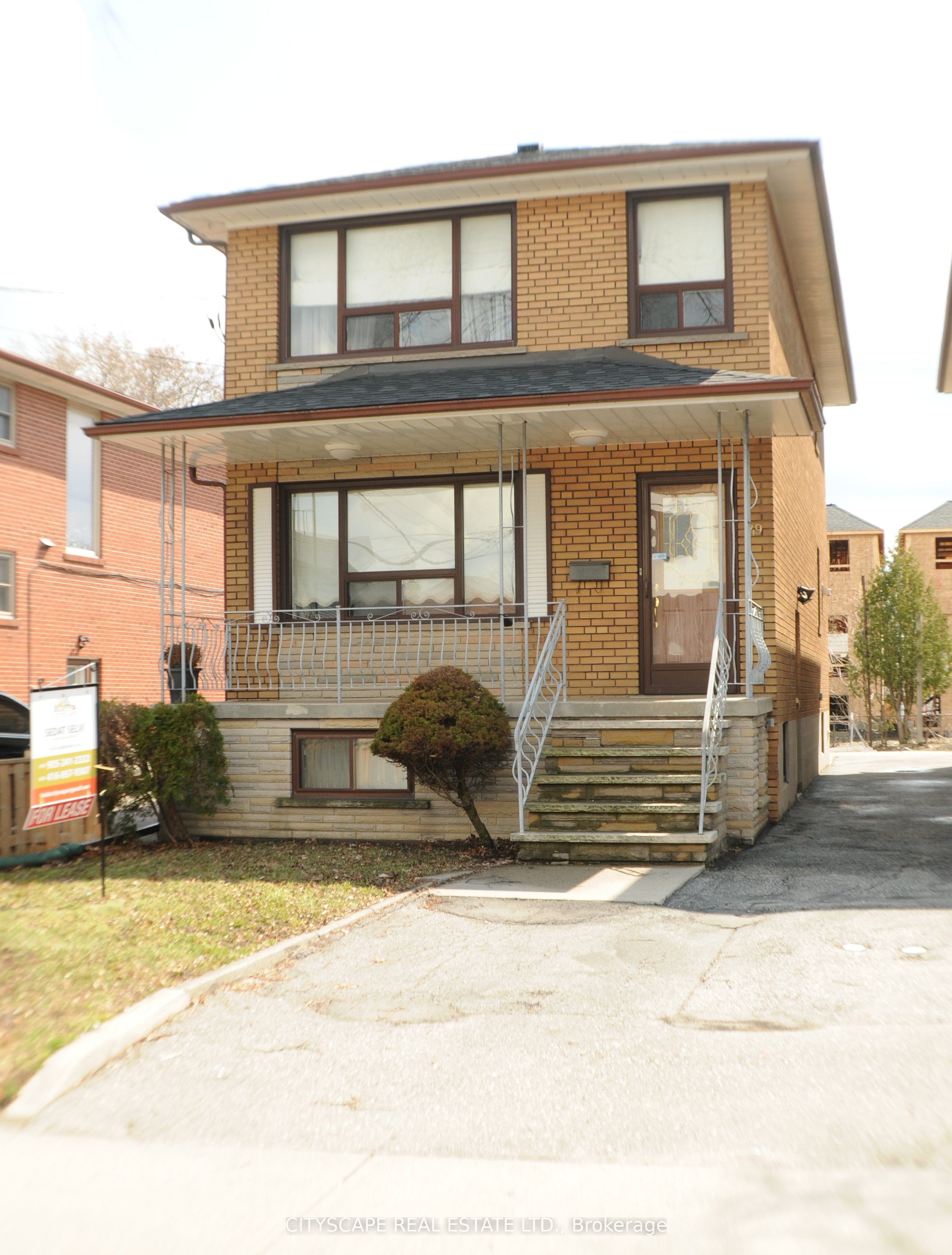 49 Algoma Street Upper Floor Property Photo 1