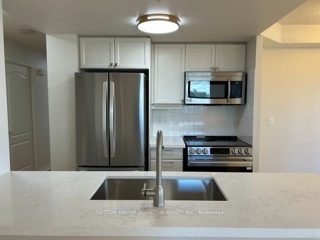 350 Princess Royal Drive 1103 Property Photo 11
