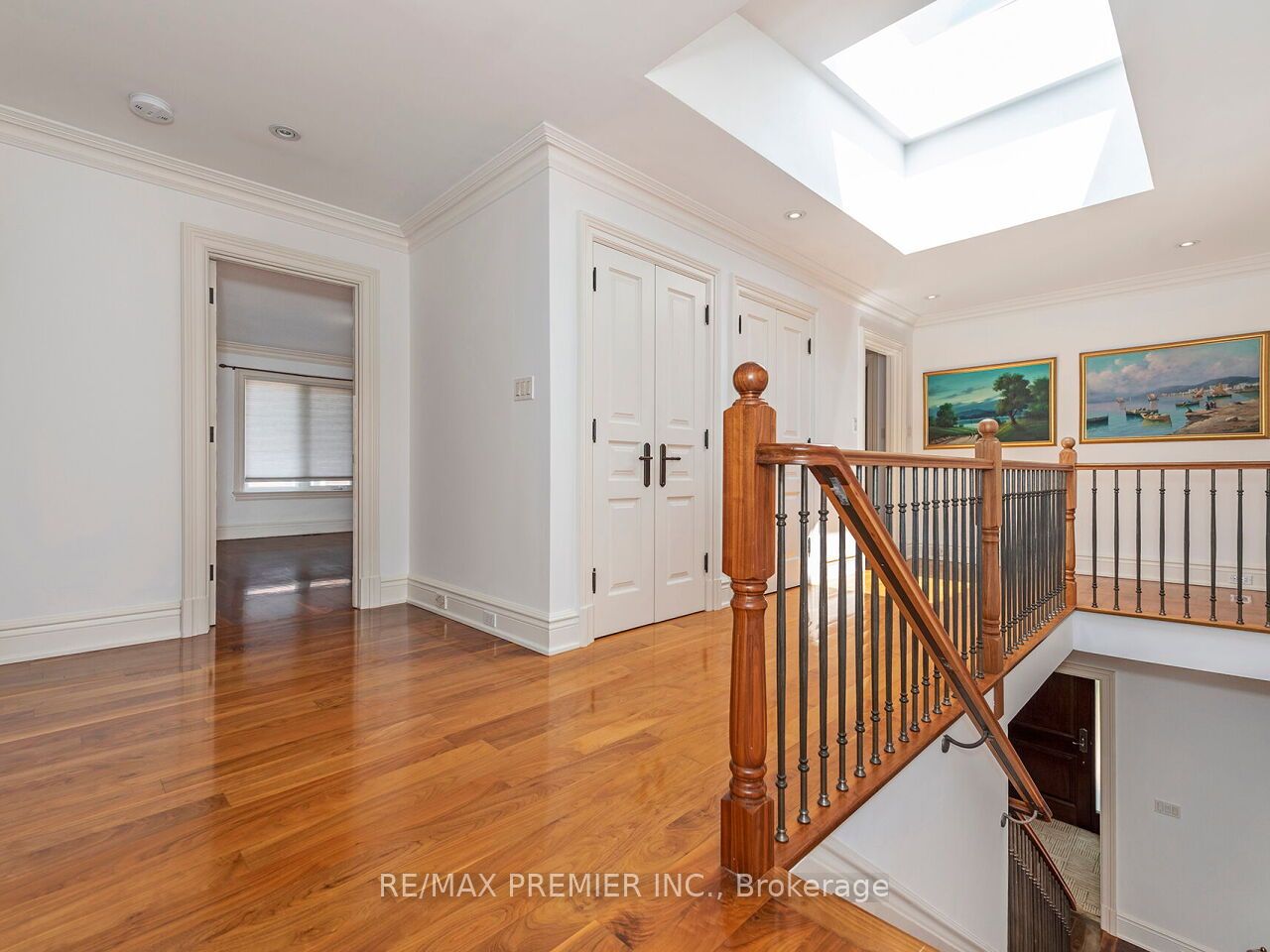 35 Yorkdale Crescent Property Photo 21