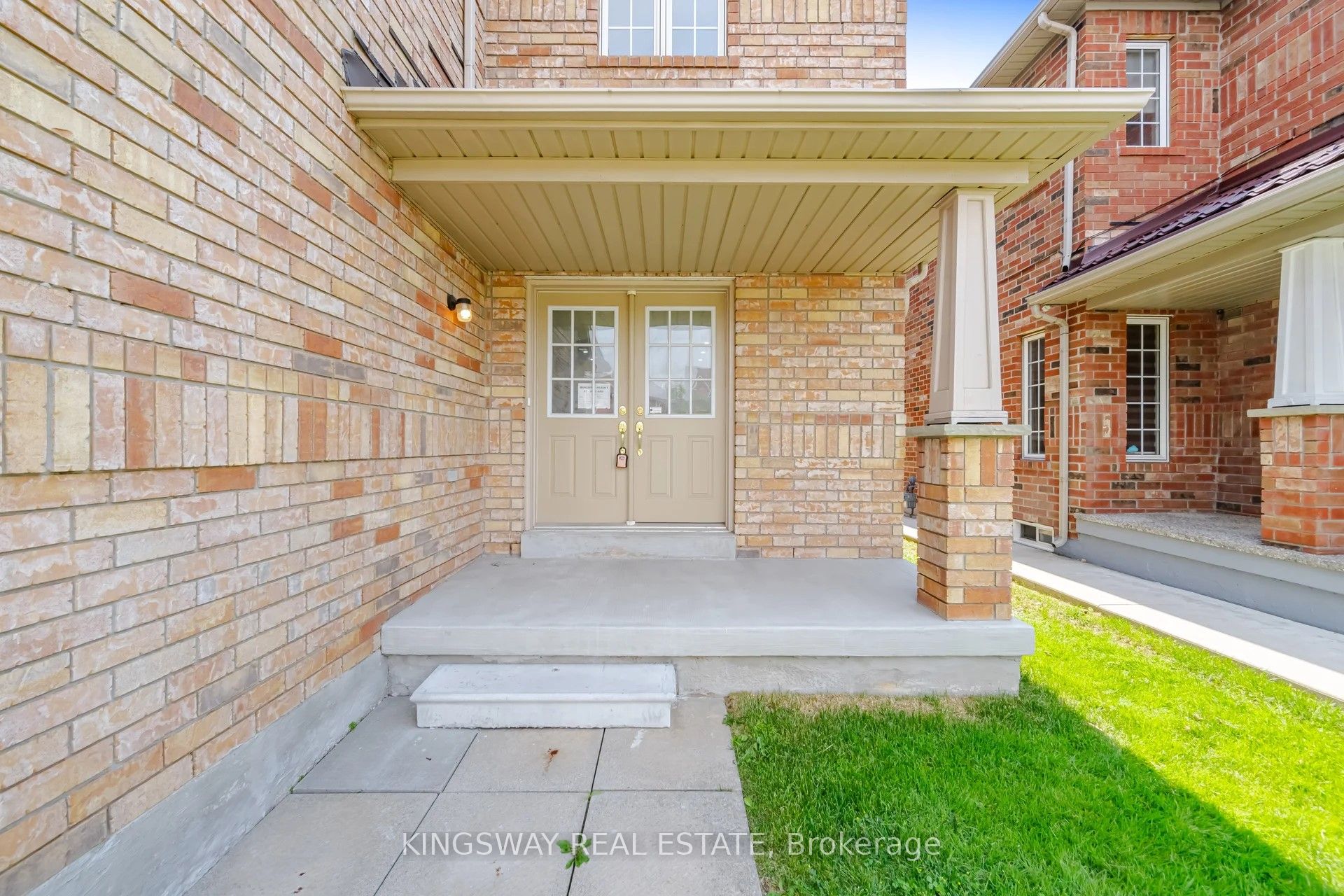 754 White Clover Way Property Photo 4