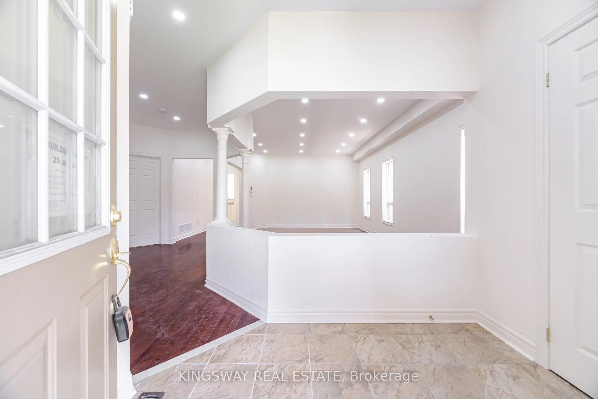 754 White Clover Way Property Photo 5