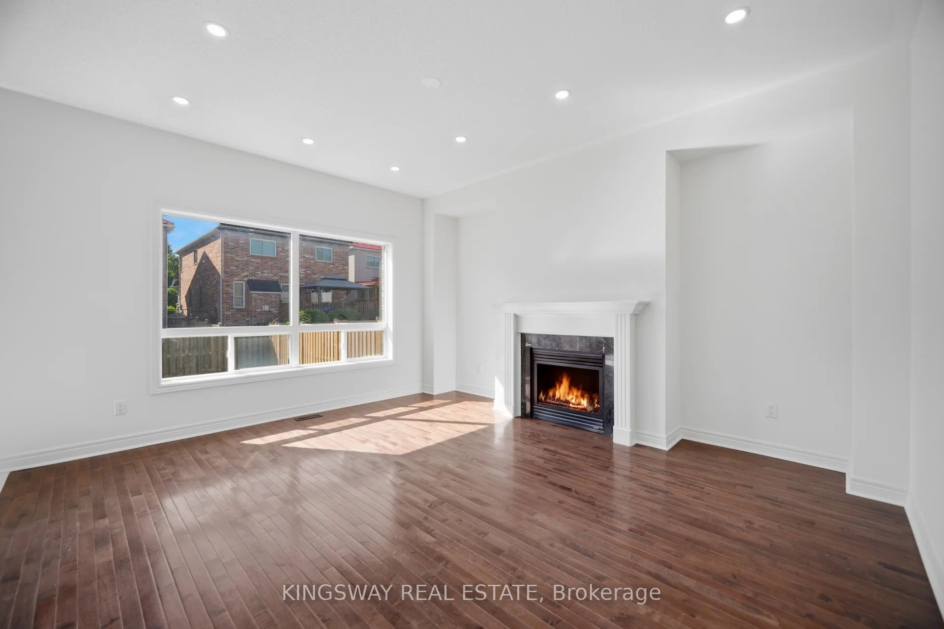 754 White Clover Way Property Photo 10