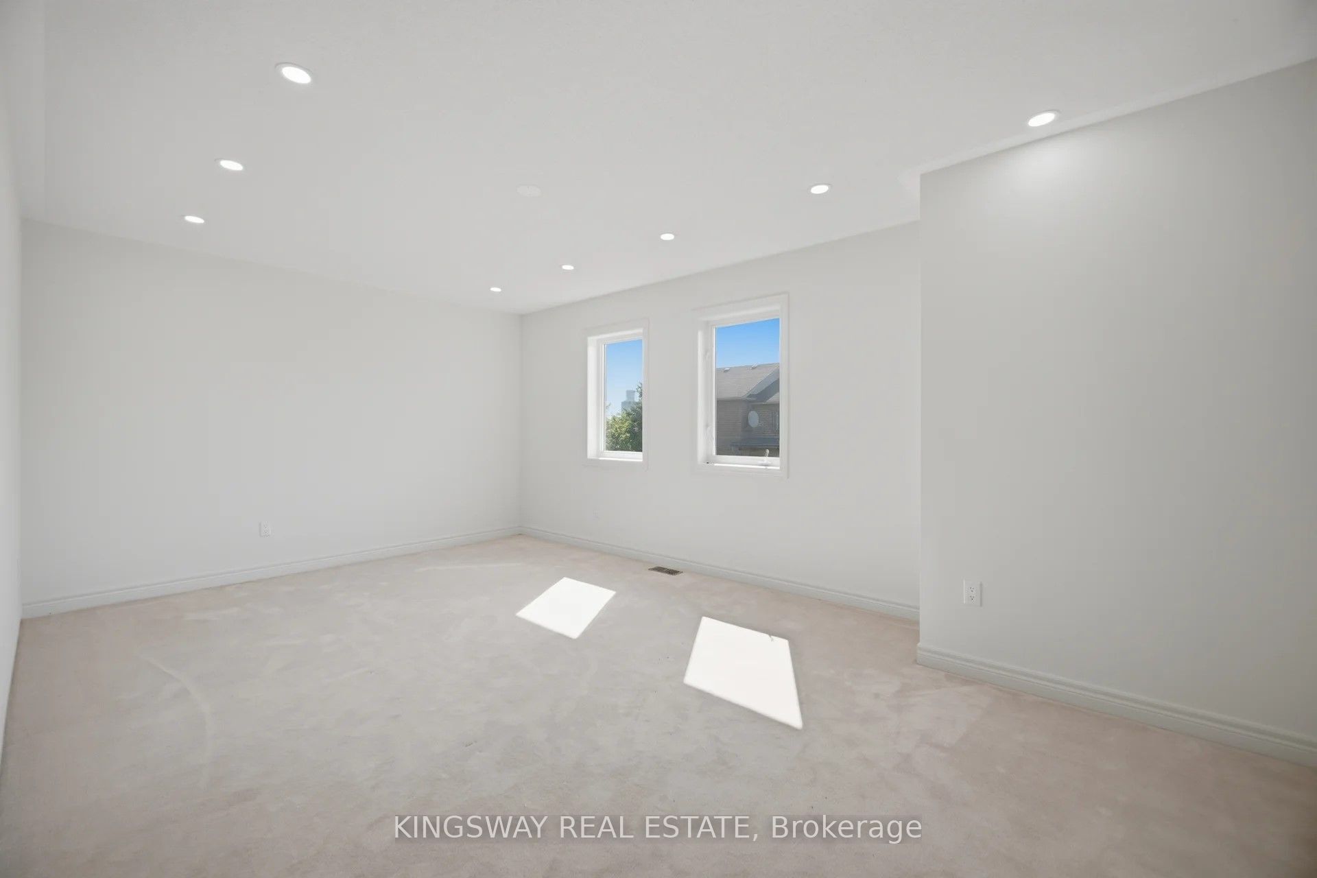 754 White Clover Way Property Photo 23