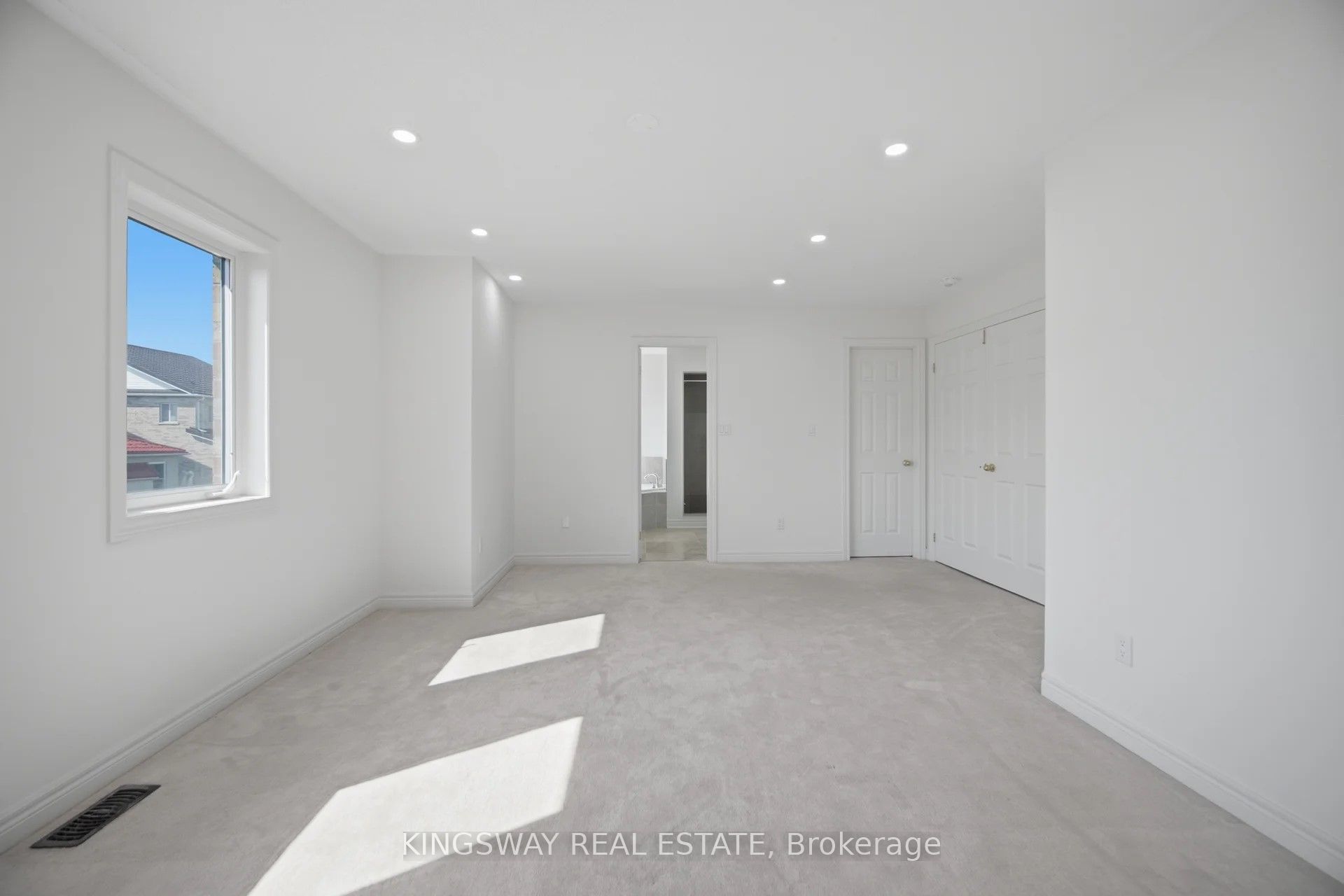 754 White Clover Way Property Photo 25