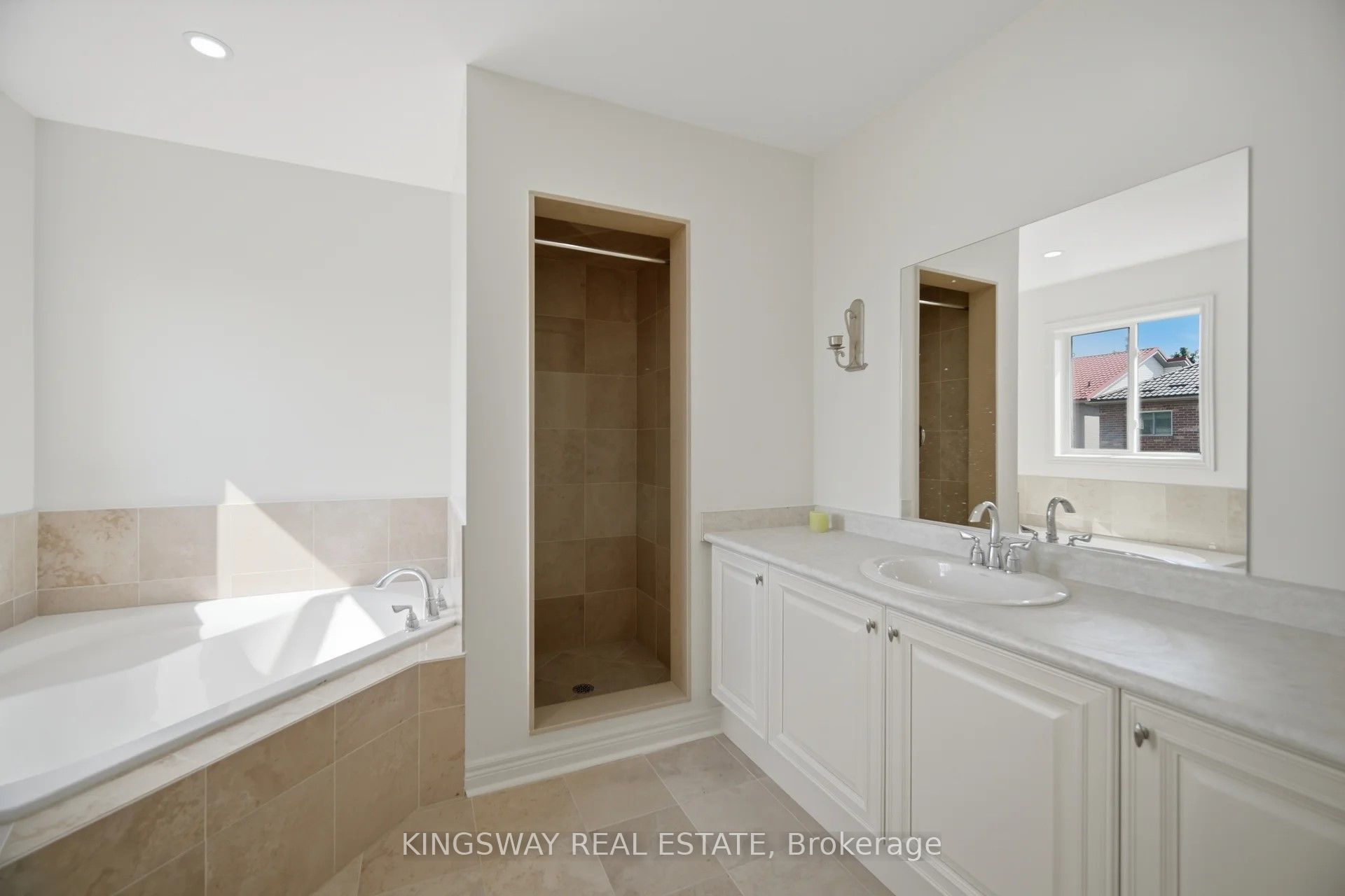 754 White Clover Way Property Photo 26