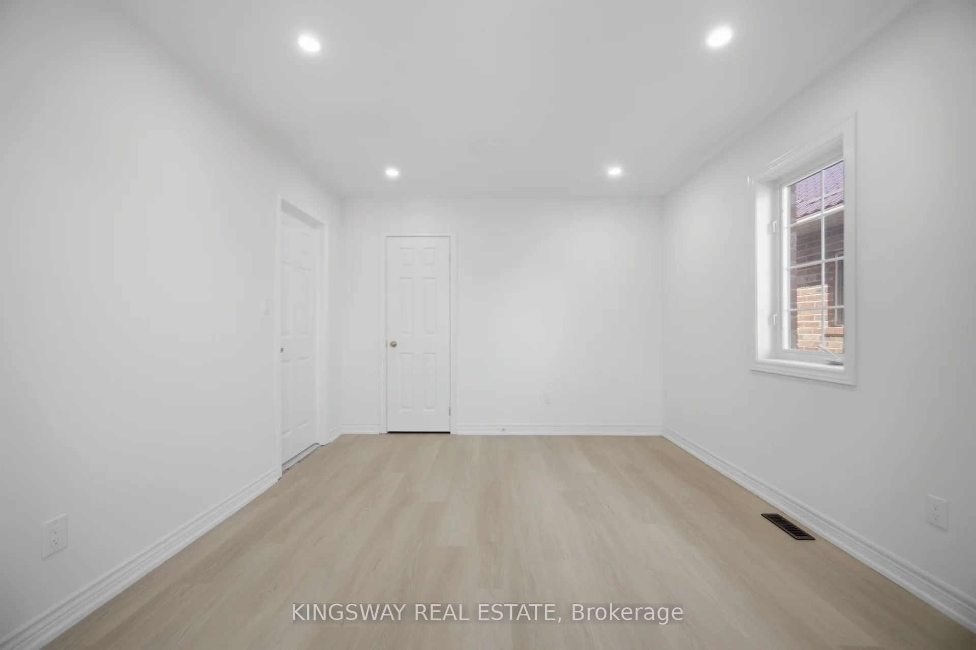 754 White Clover Way Property Photo 35